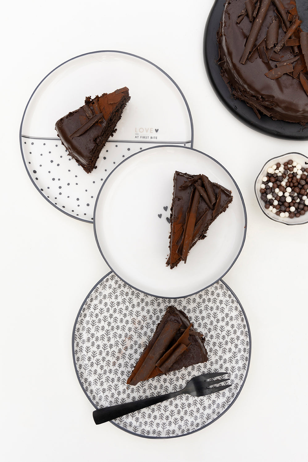 Dessertteller/Frühstücksteller "LOVE AT FIRST BITE" 19cm schwarz - Bastion Collections