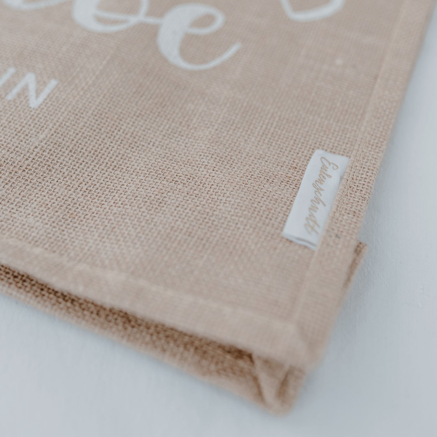 Jute bag with saying "HIER STECKT GANZ VIEL Liebe DRIN" - Eulenschnitt