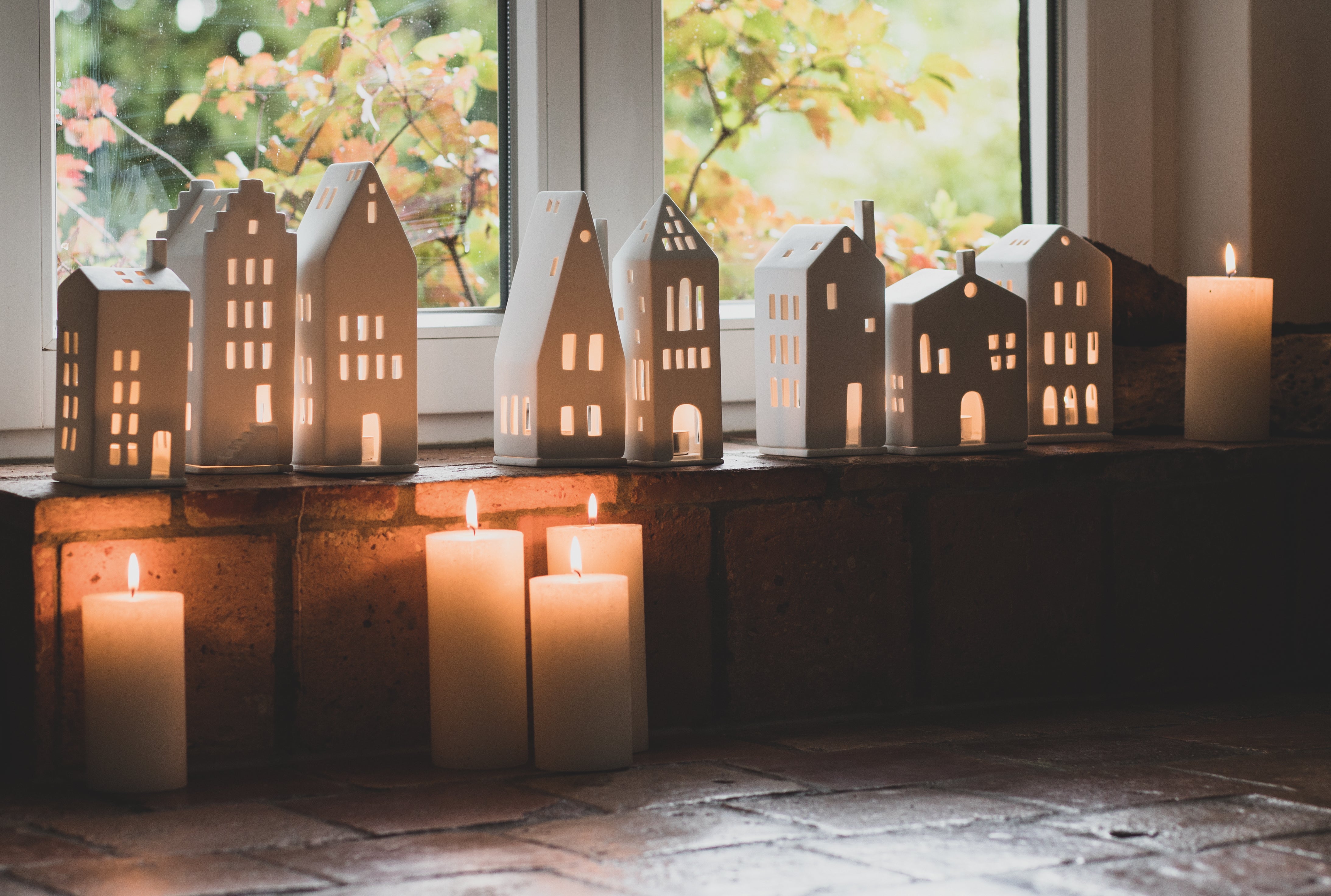 Mini Lichthaus Rathaus – handgefertigt - Räder