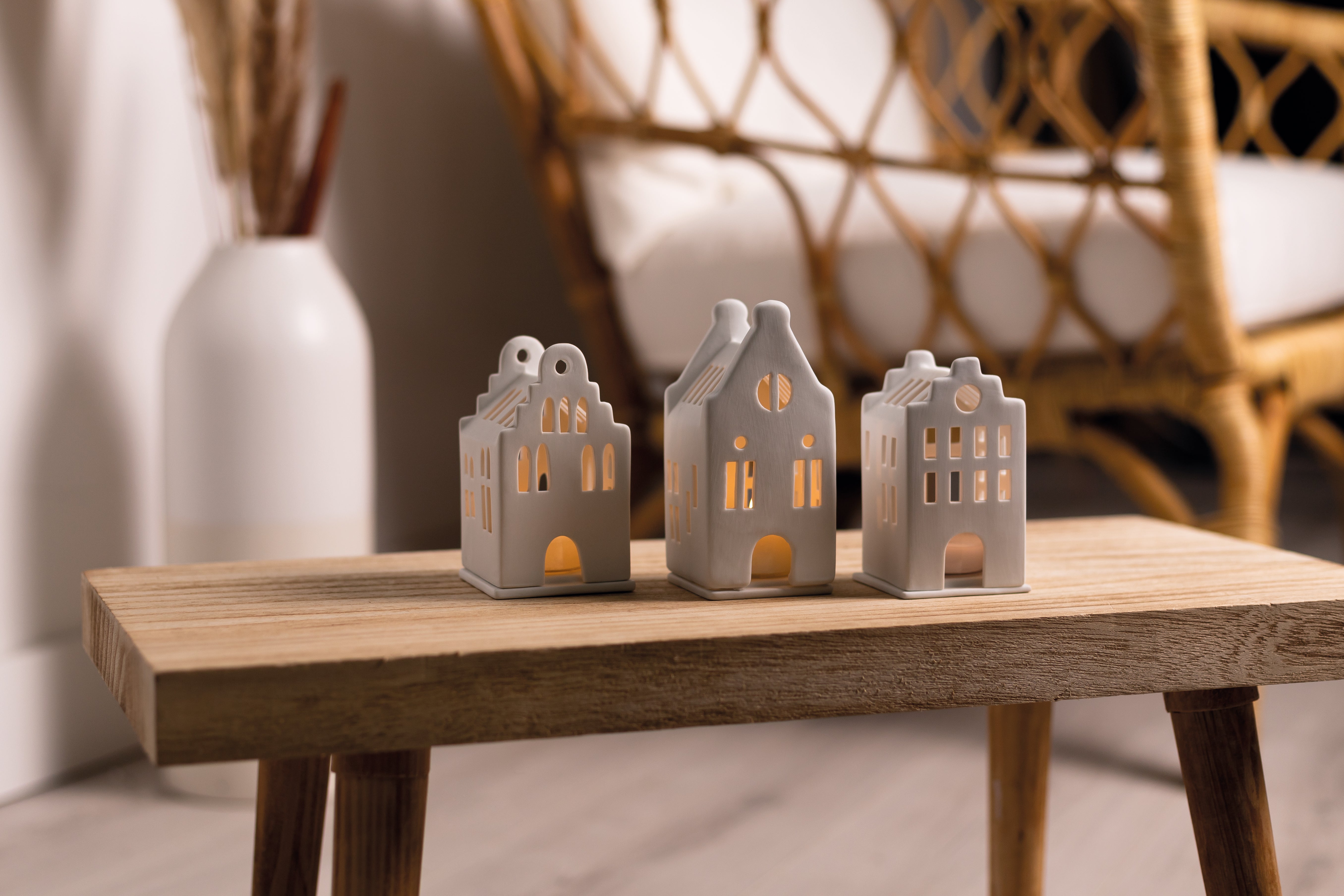 Mini lighted house town house - handmade - Räder