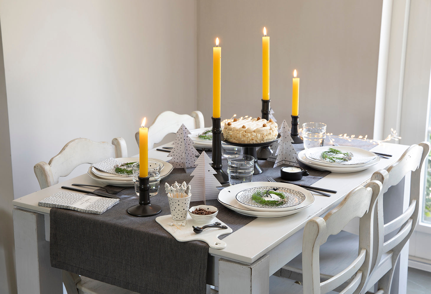 Candlestick "heart" black small - Bastion Collections