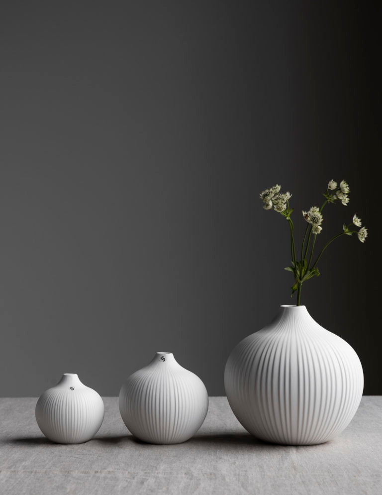 Vase "Fröbacken" medium white - Storefactory