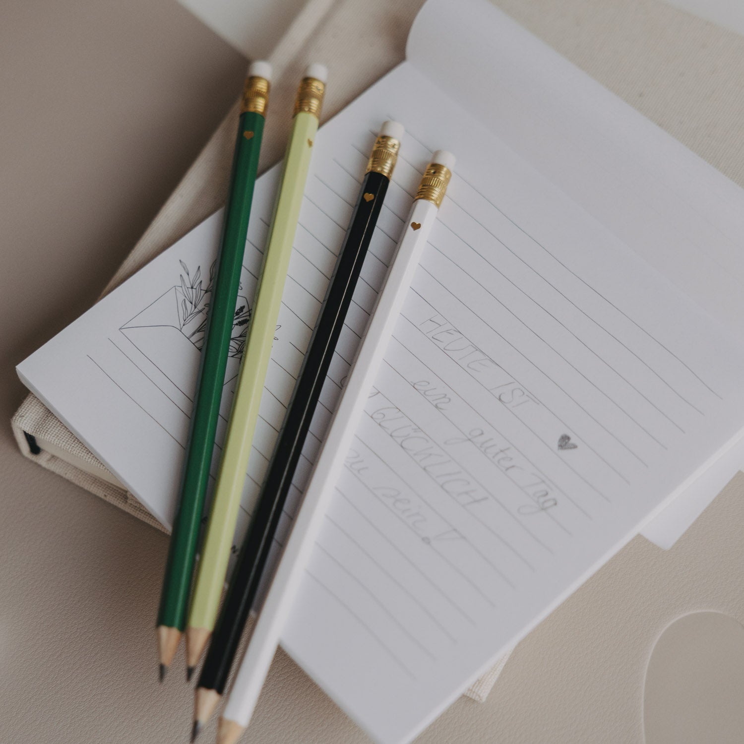 Bleistift grün 4er Set - Eulenschnitt