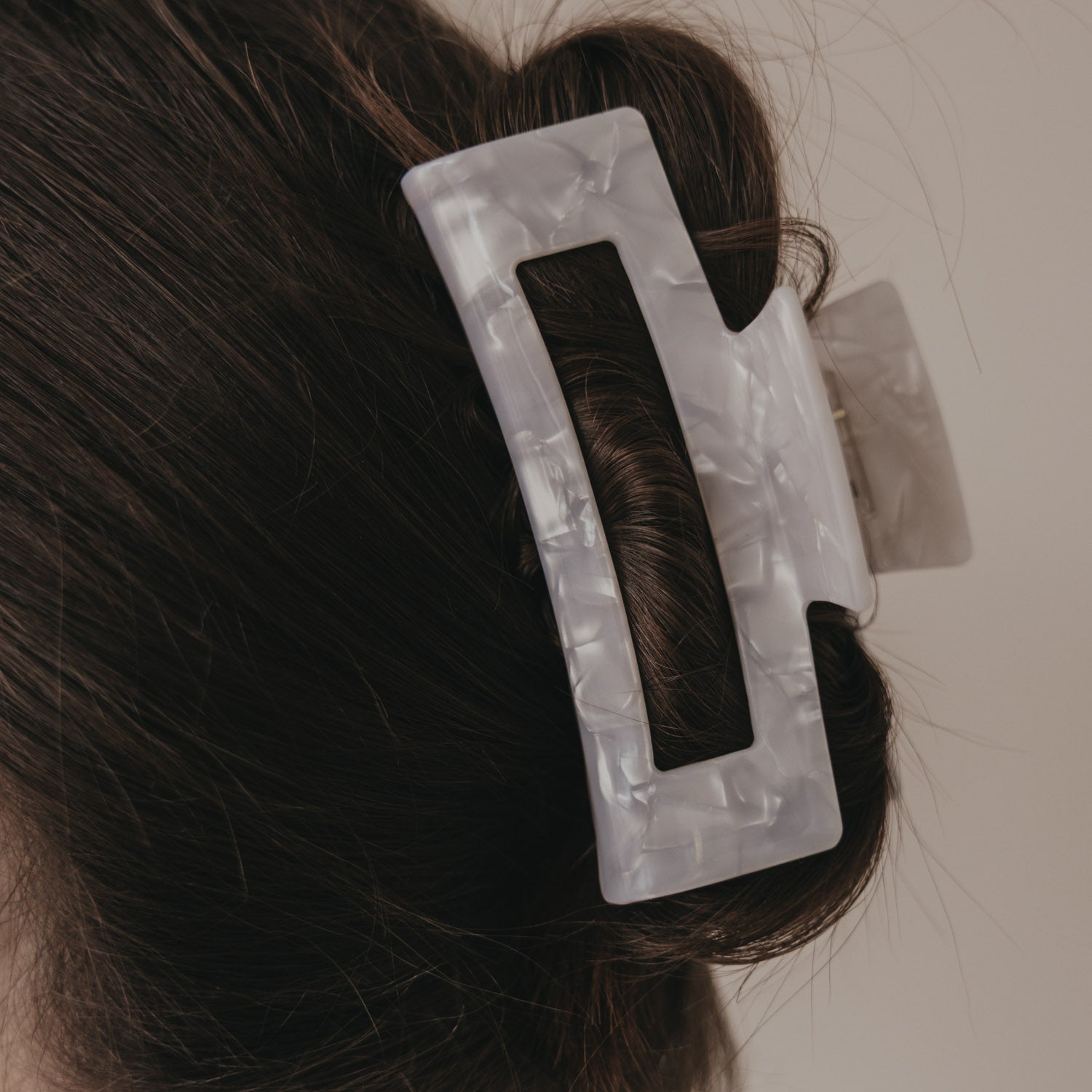 Barrette angulaire Pearl maxi - Eulenschnitt