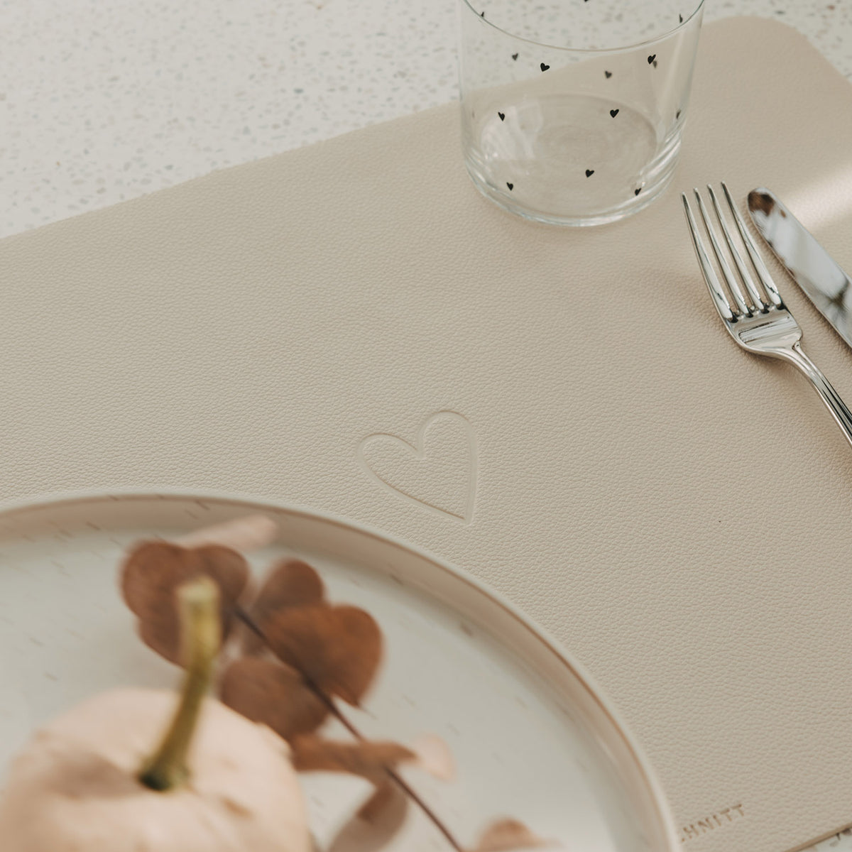 Tischset eckig Herz beige - Eulenschnitt