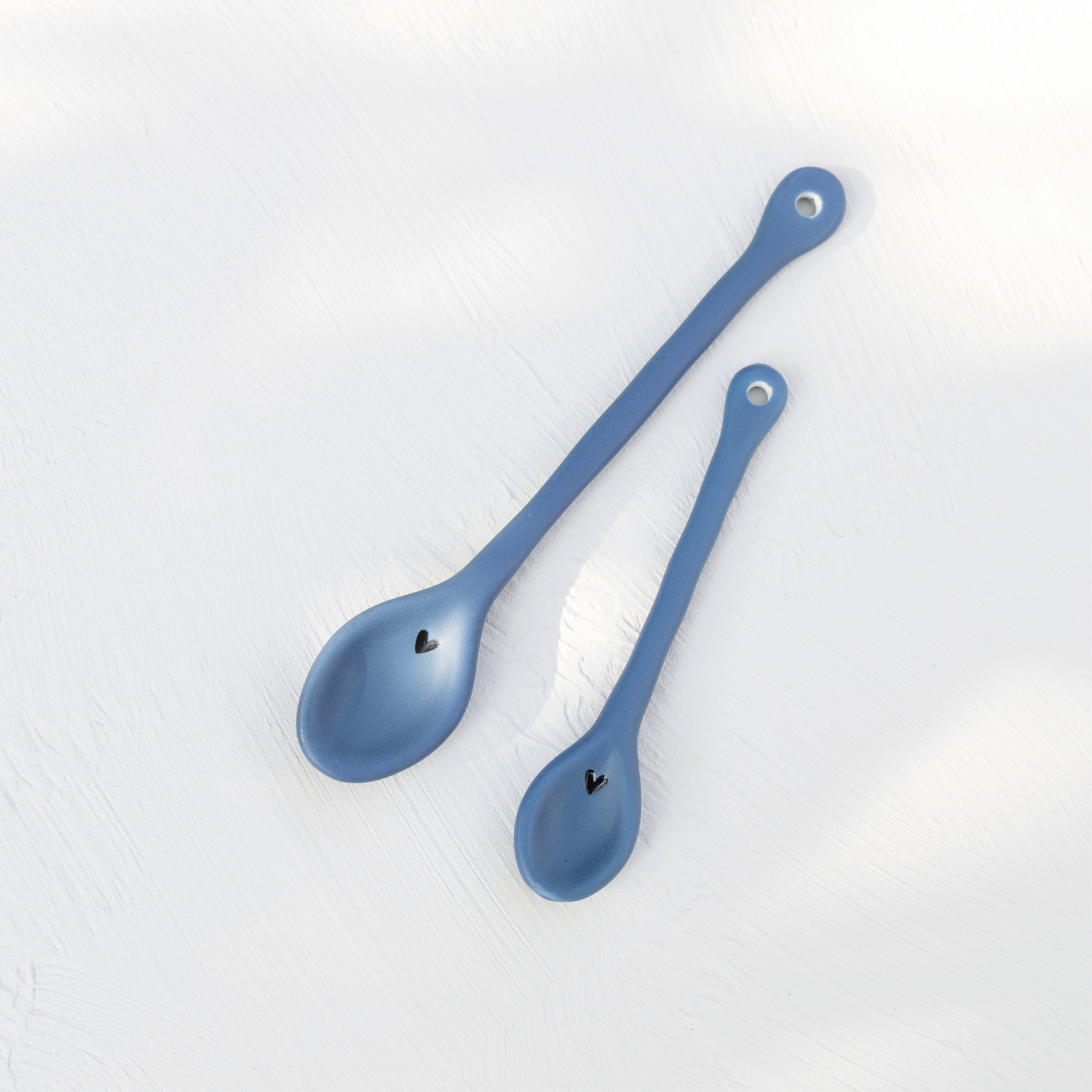 Löffel "heart" matt iris blue - Bastion Collections