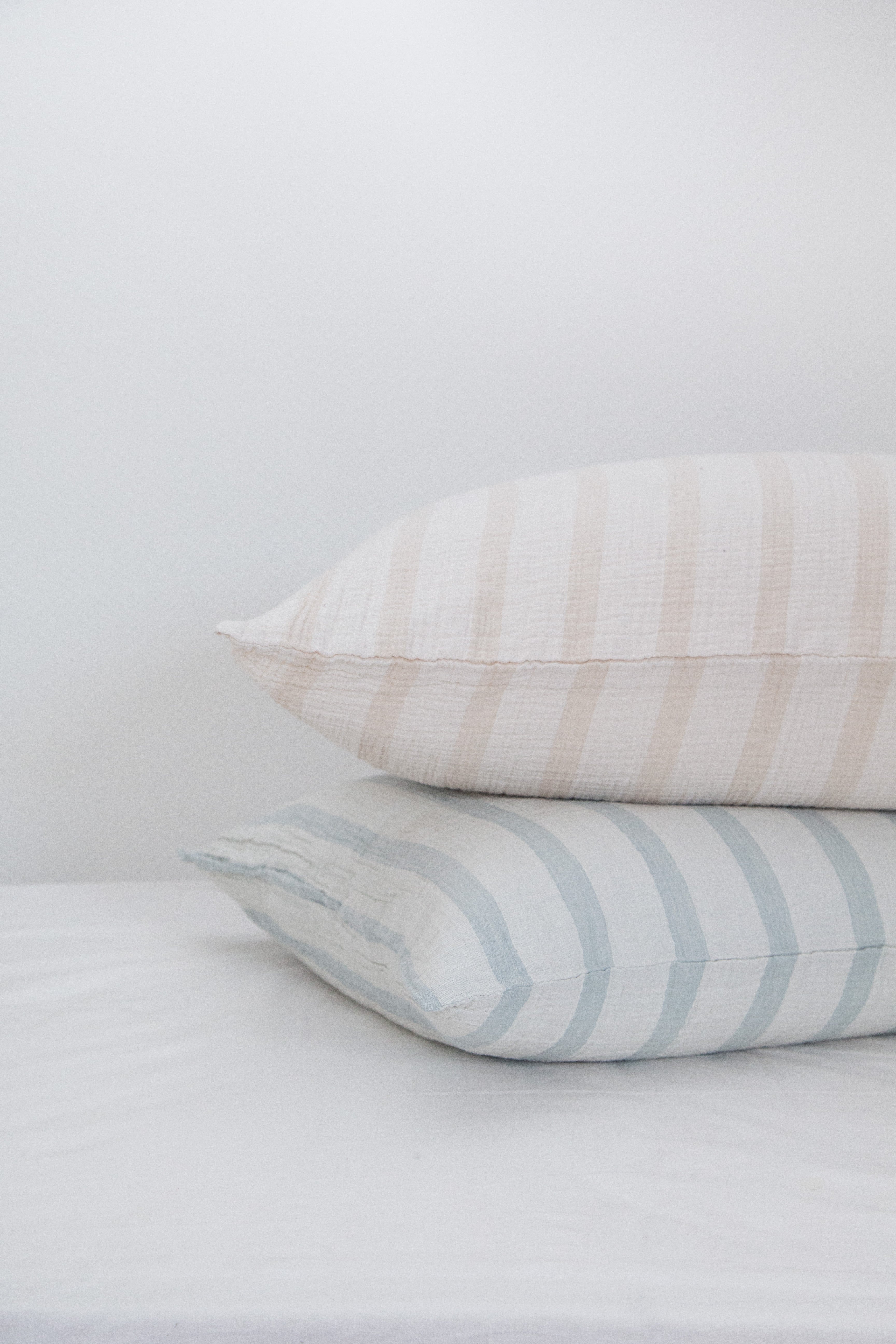 Musselin Kissenbezug Fina beige 65x100cm - Farbliebe