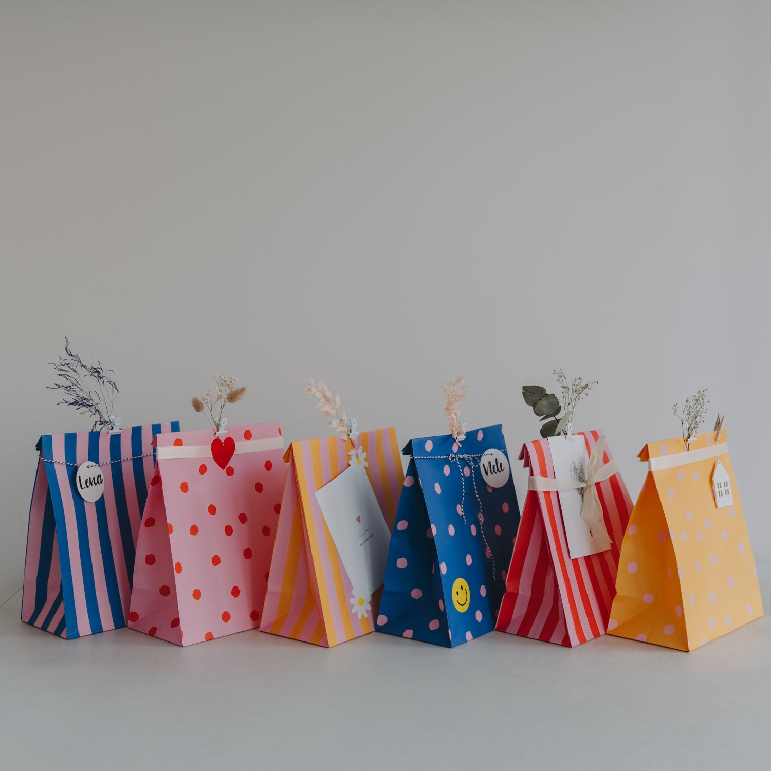Papiertüten Streifen & Punkte rosa mittel 6er Set - Eulenschnitt