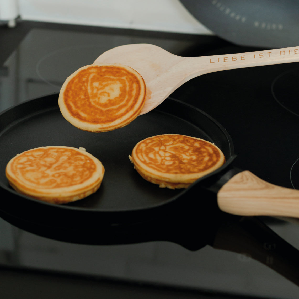 Spatula "Liebe ist die beste Zutat" - Räder
