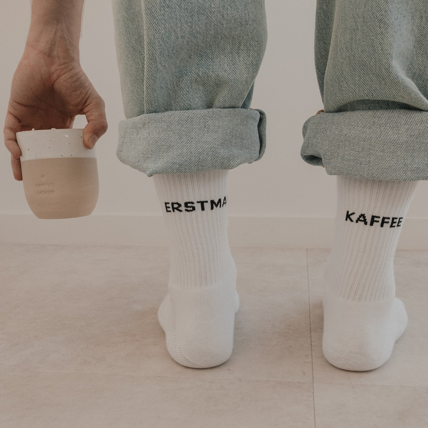 Socken "Erstmal Kaffee" weiss 43-46 - Eulenschnitt