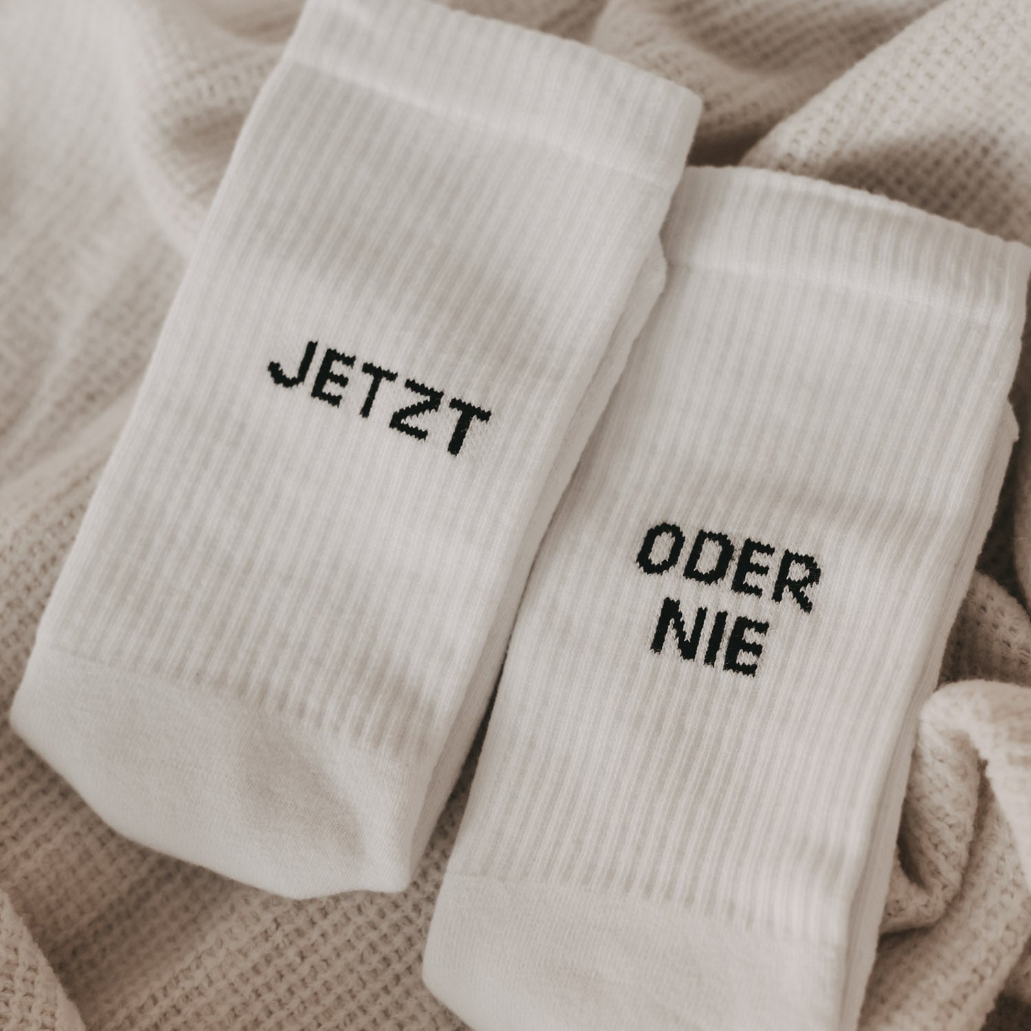 Socks "Jetzt oder nie" white 43-46 - Eulenschnitt