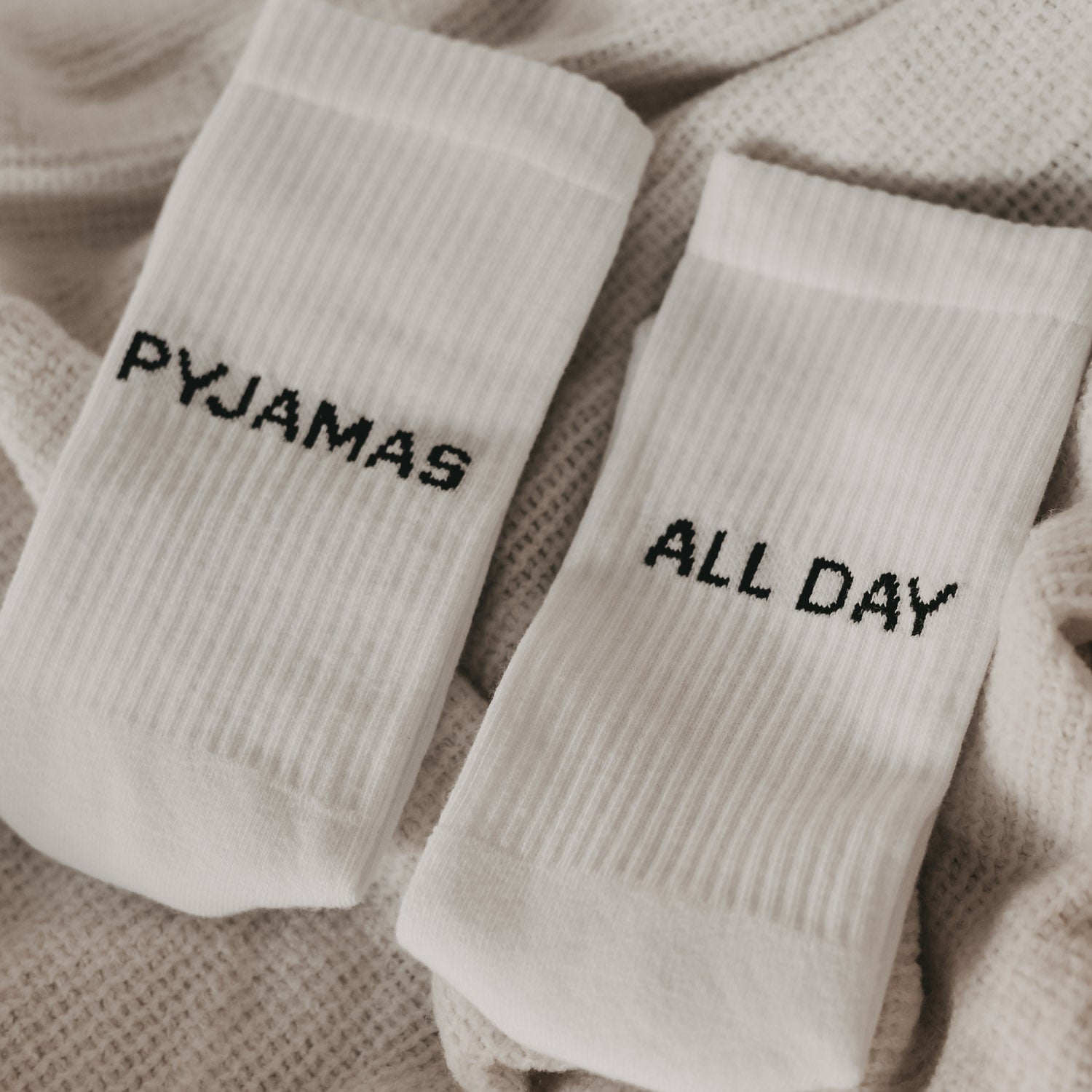 Socks "Pyjamas all day" white 43-46 - Eulenschnitt