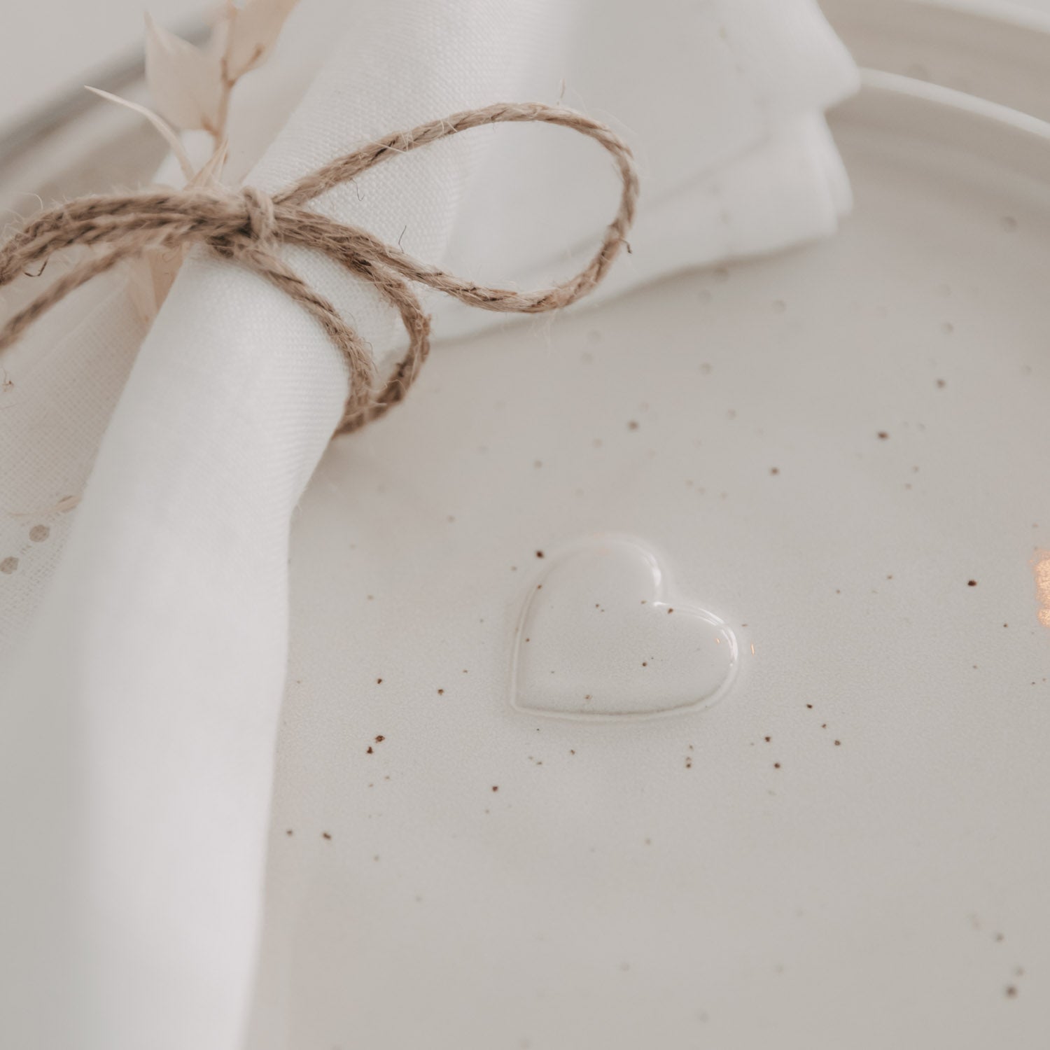 Assiette à dessert/Assiette petit déjeuner en grès "Calma" coeur - Eulenschnitt
