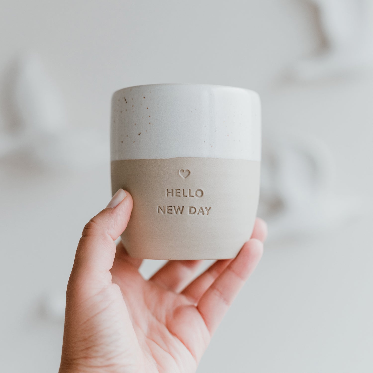 Steingutbecher "HELLO NEW DAY" – handgemacht - Eulenschnitt