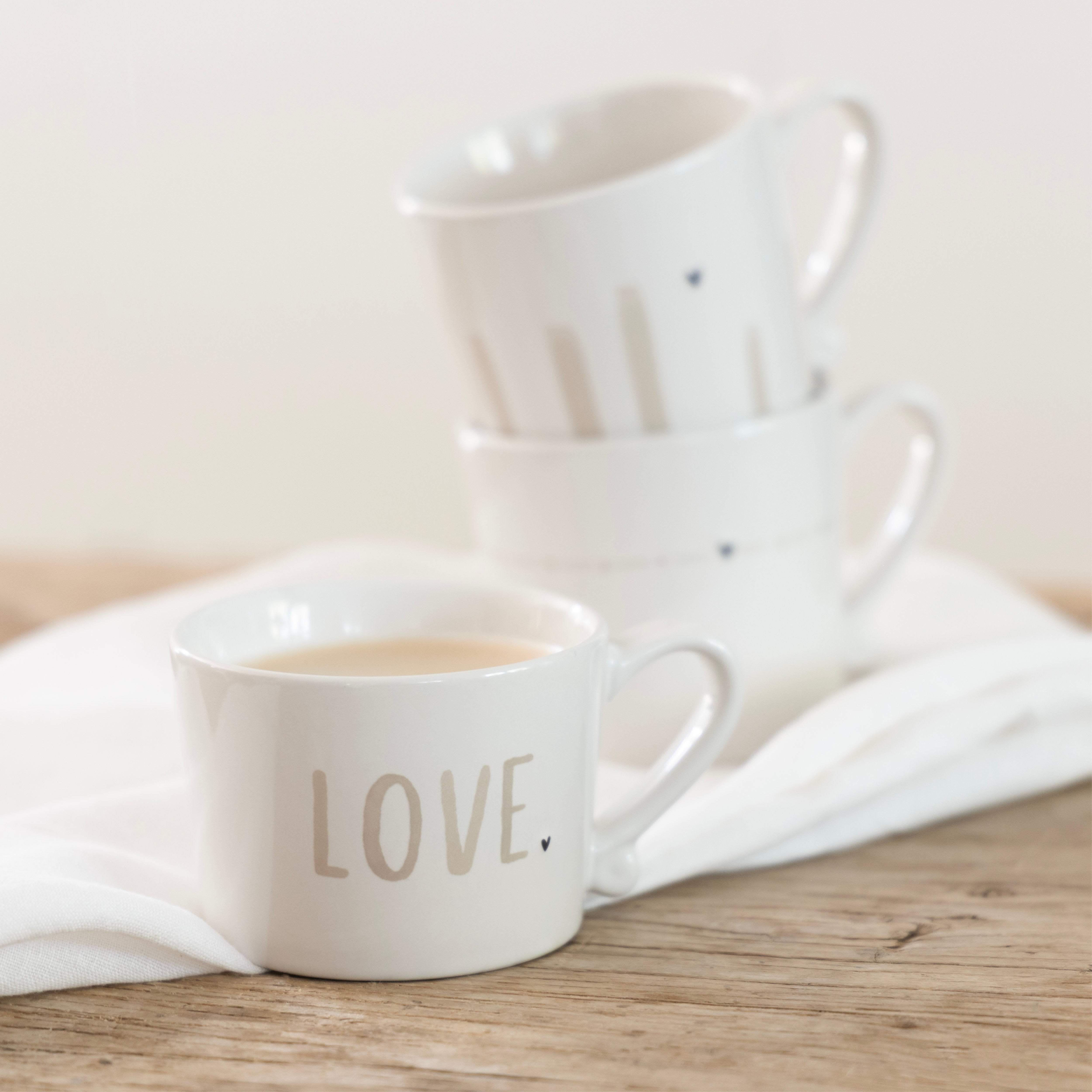 Cup "heart line" beige - Bastion Collections