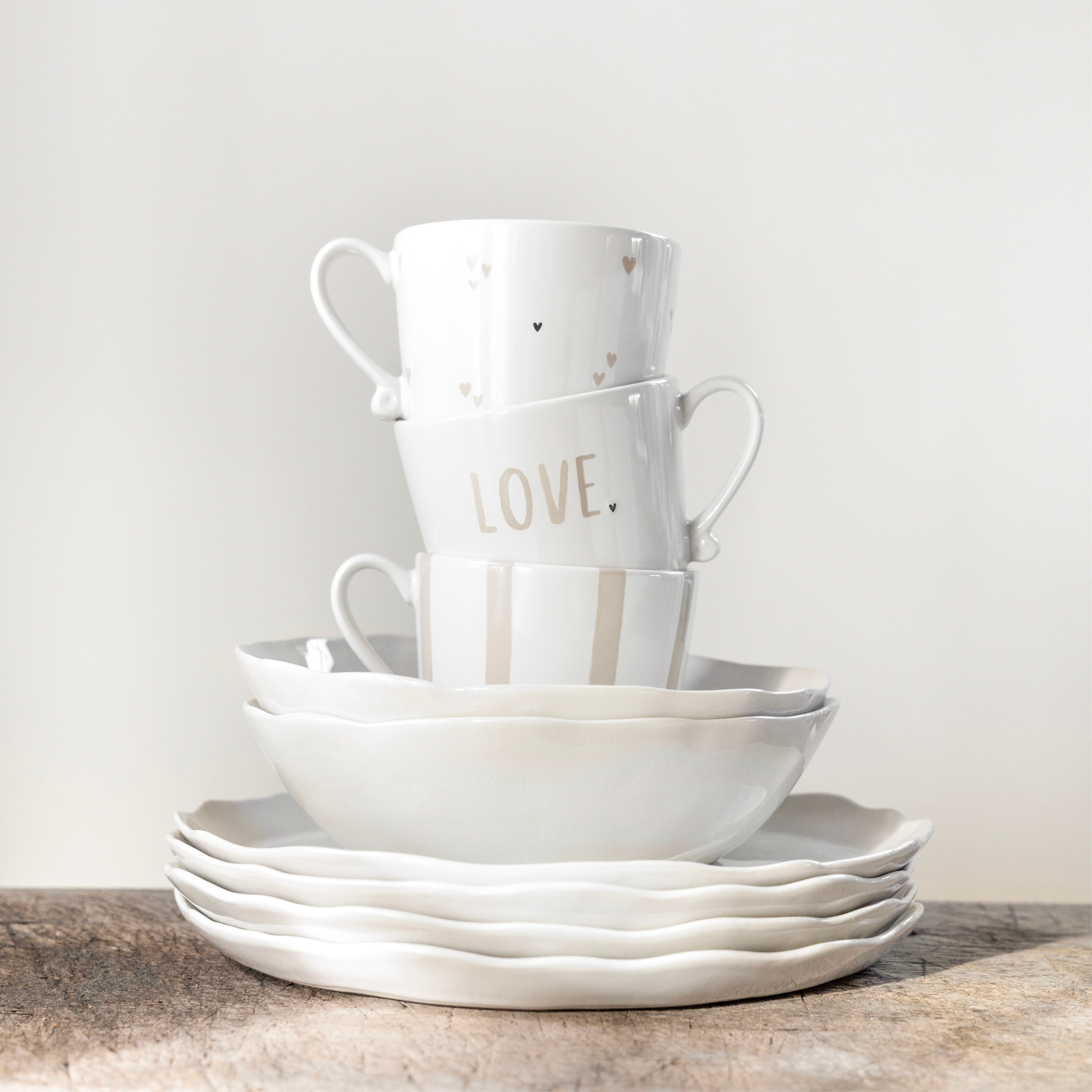 Cup "large stripes" large beige - Bastion Collections