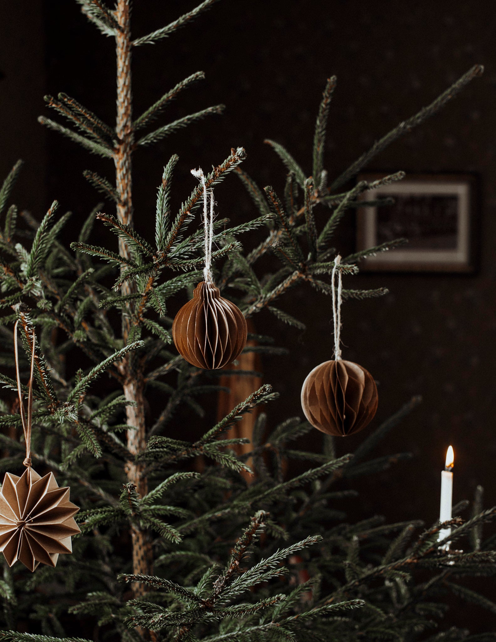 Palla di Natale in carta "Bolmsö" piccola marrone – Storefactory