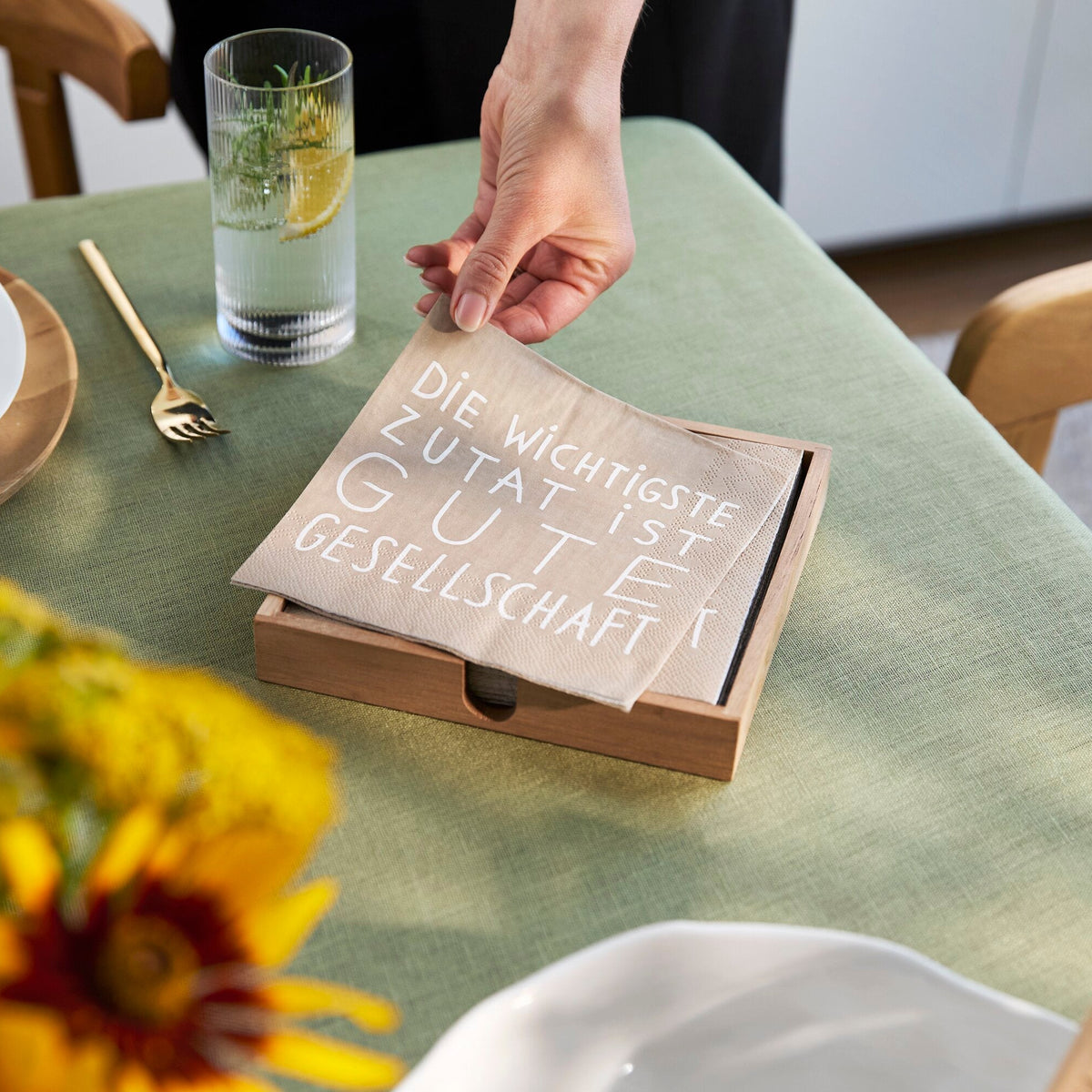 Serviette "Die wichtigste Zutat ist gute Gesellschaft" Lunch - Räder (Image 2)
