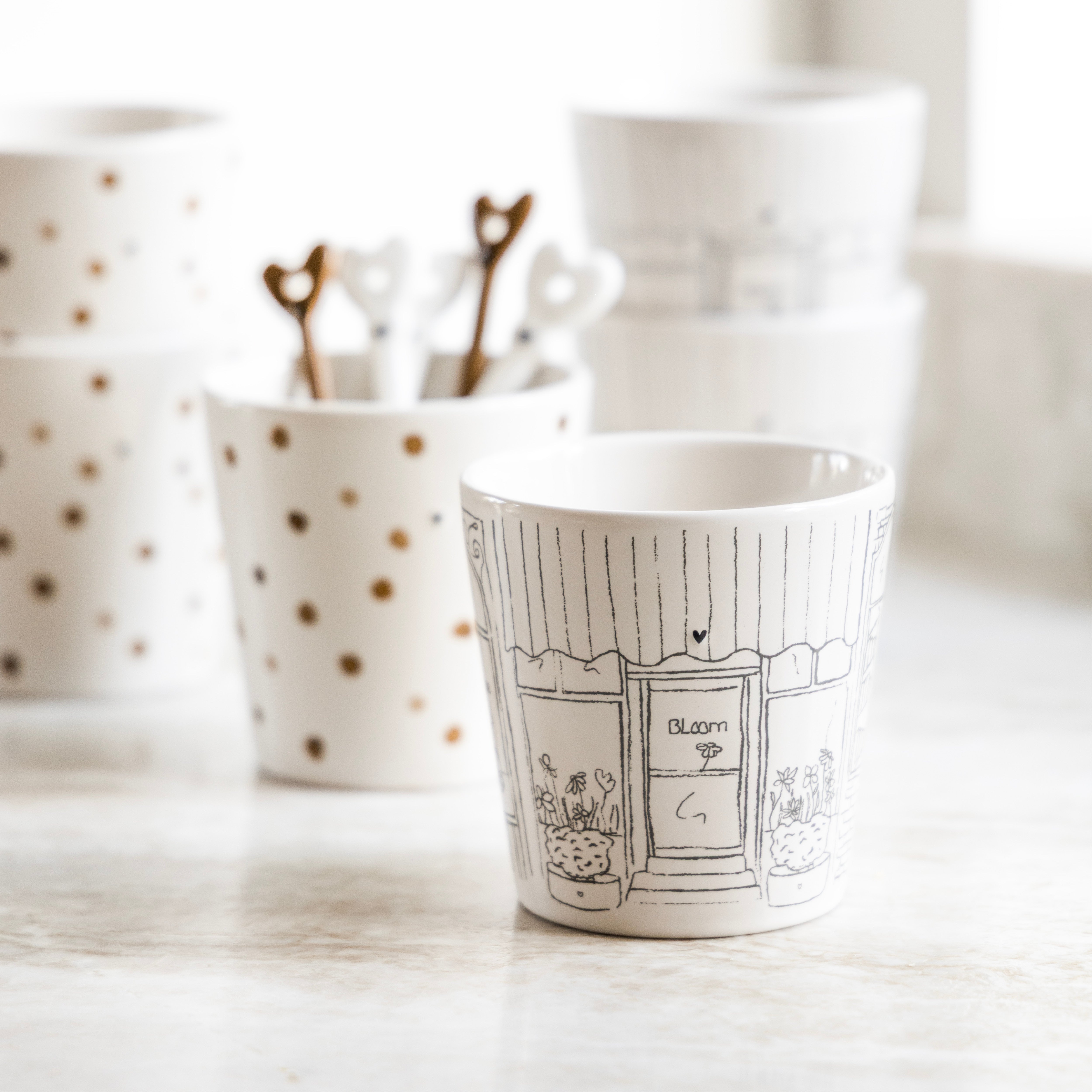 Becher "Window Shopping" schwarz - Bastion Collections (Bild 2)
