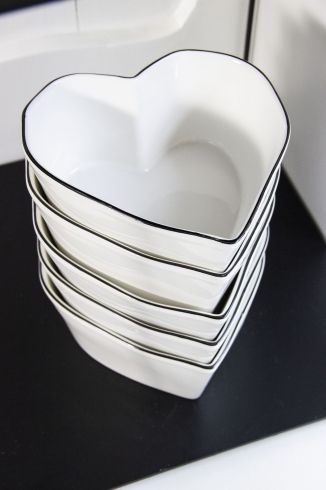 Grosse Schale "heart" schwarz - Bastion Collections