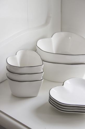 Grosse Schale "heart" schwarz - Bastion Collections