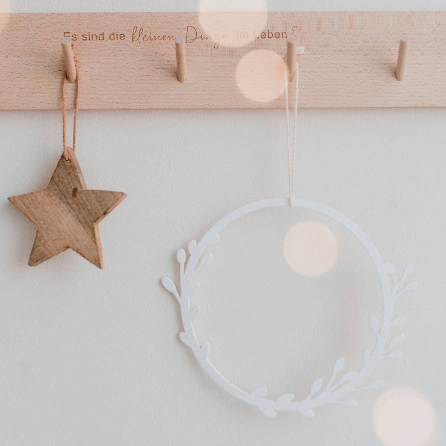 Wooden wreath leaves white - Eulenschnitt