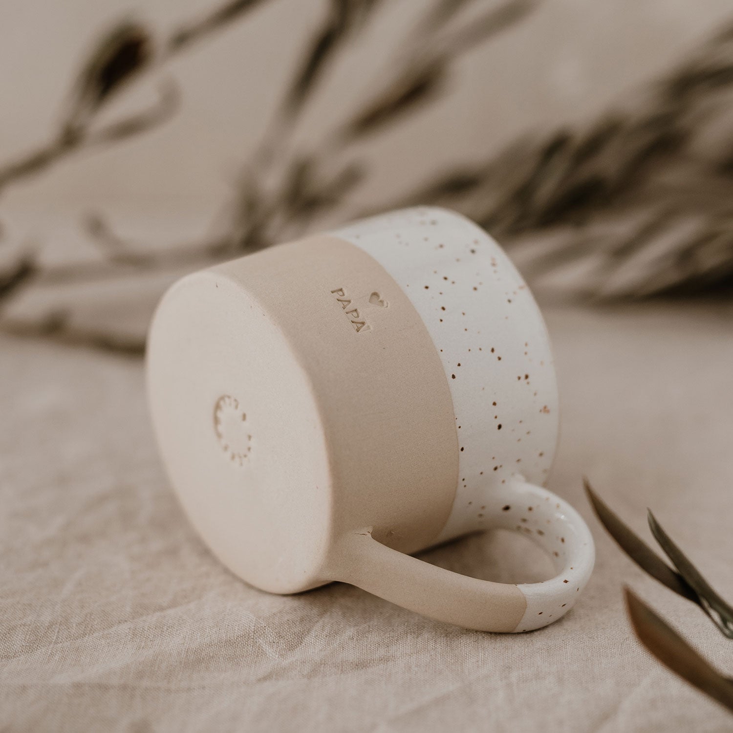 Stoneware cup "PAPA" - handmade - Eulenschnitt
