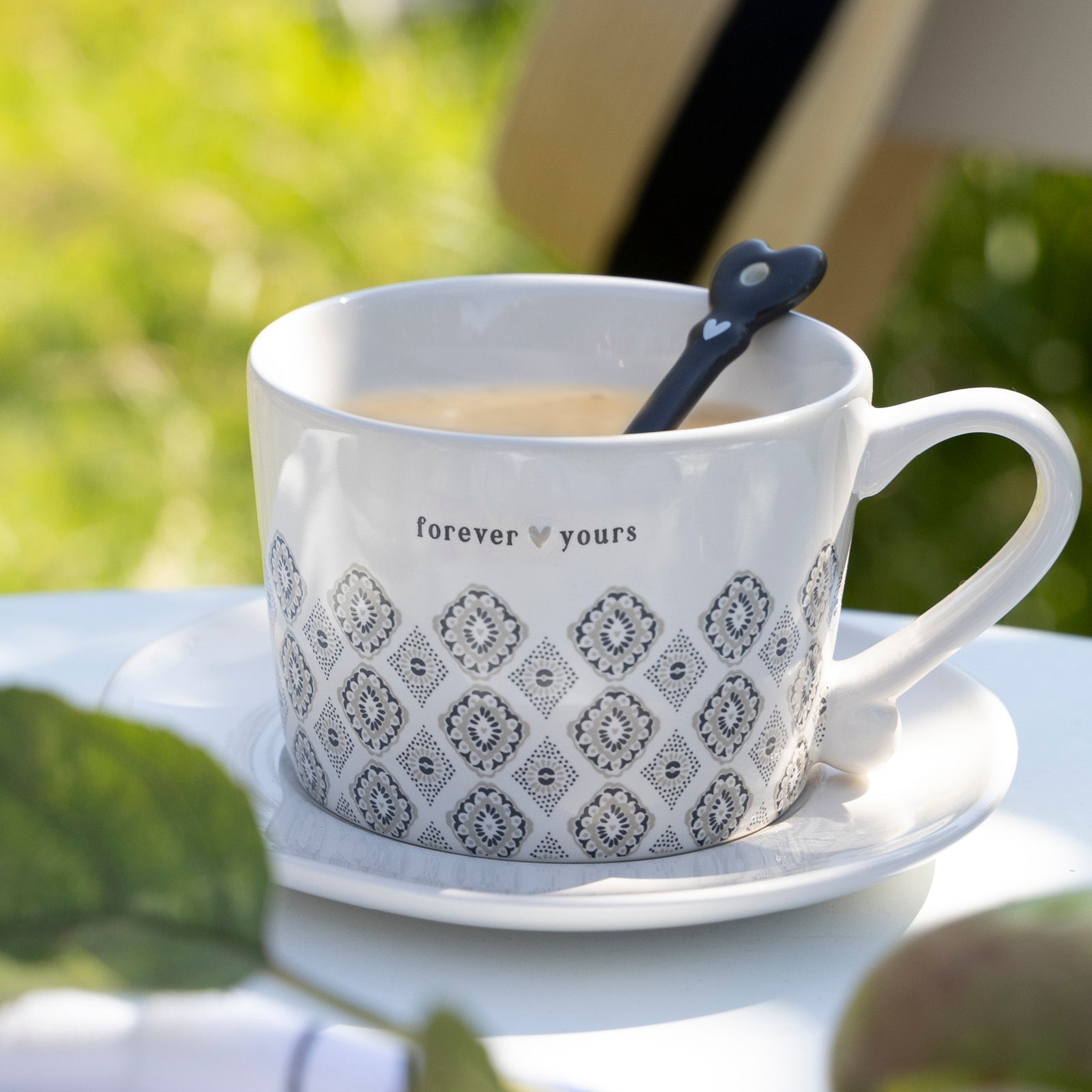 Unterteller "heart" Design 2 schwarz - Bastion Collections