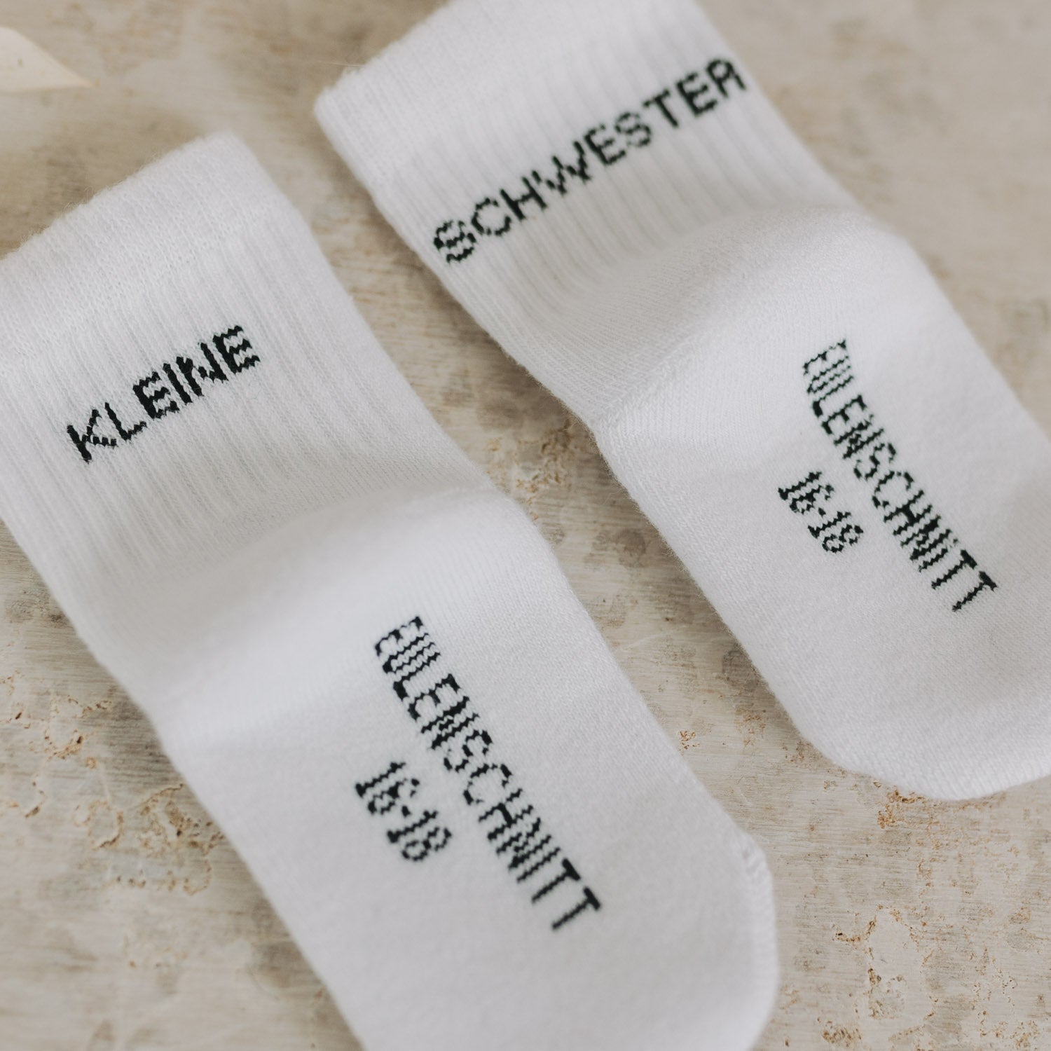 Babysocken "kleine Schwester" weiss 16–18 - Eulenschnitt