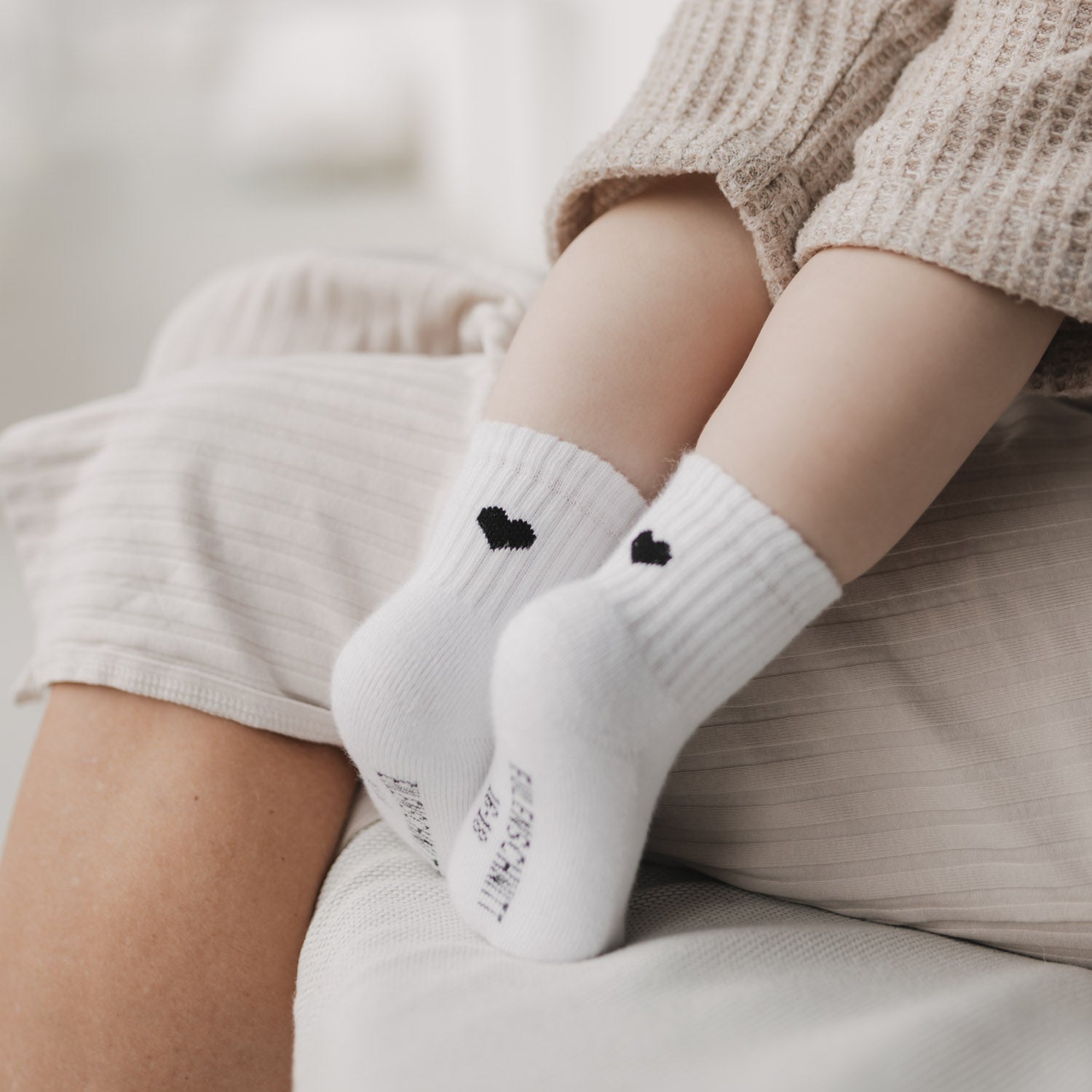 Chaussettes bébé coeur noir blanc 16-18 - Eulenschnitt