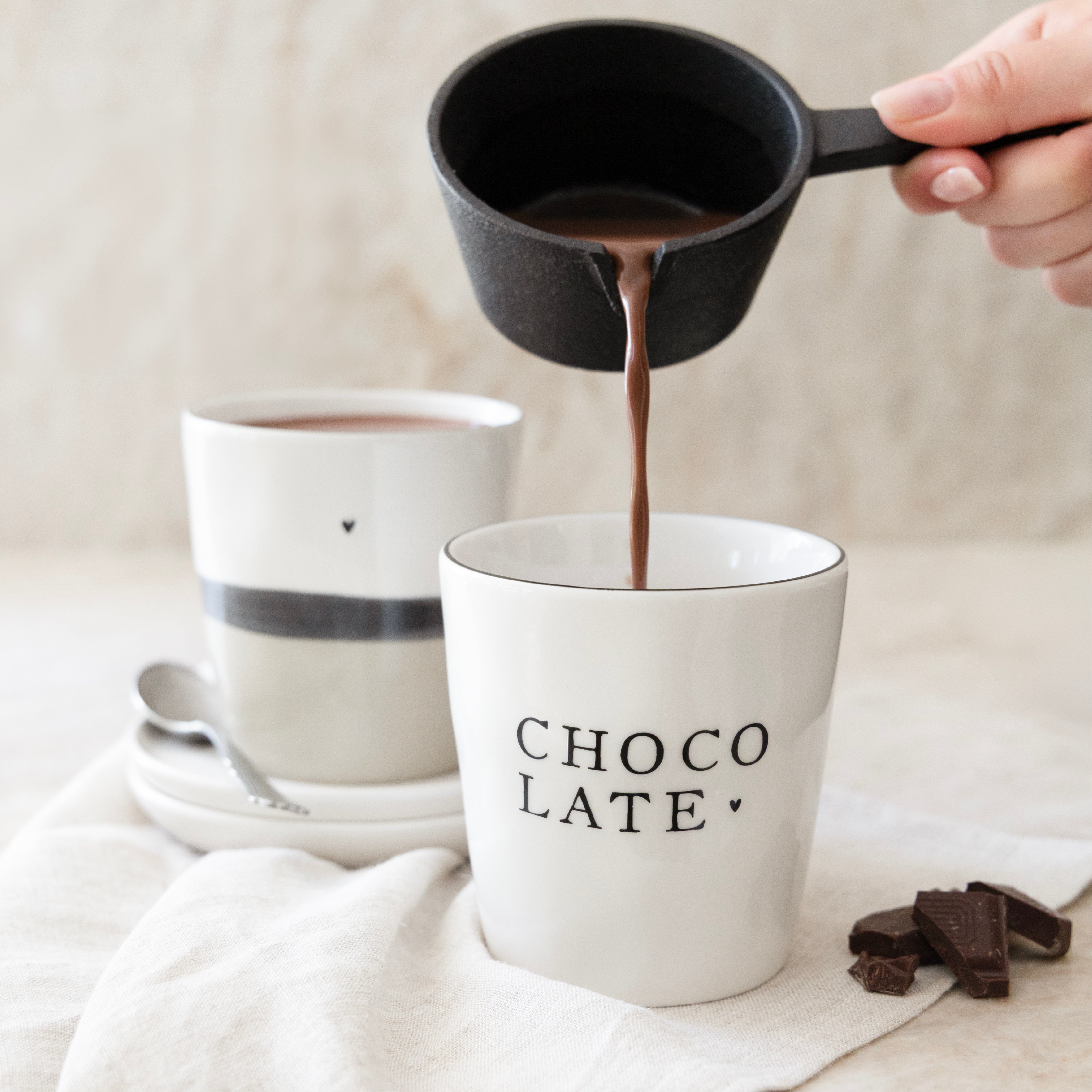 Becher "chocolate" gross schwarz - Bastion Collections