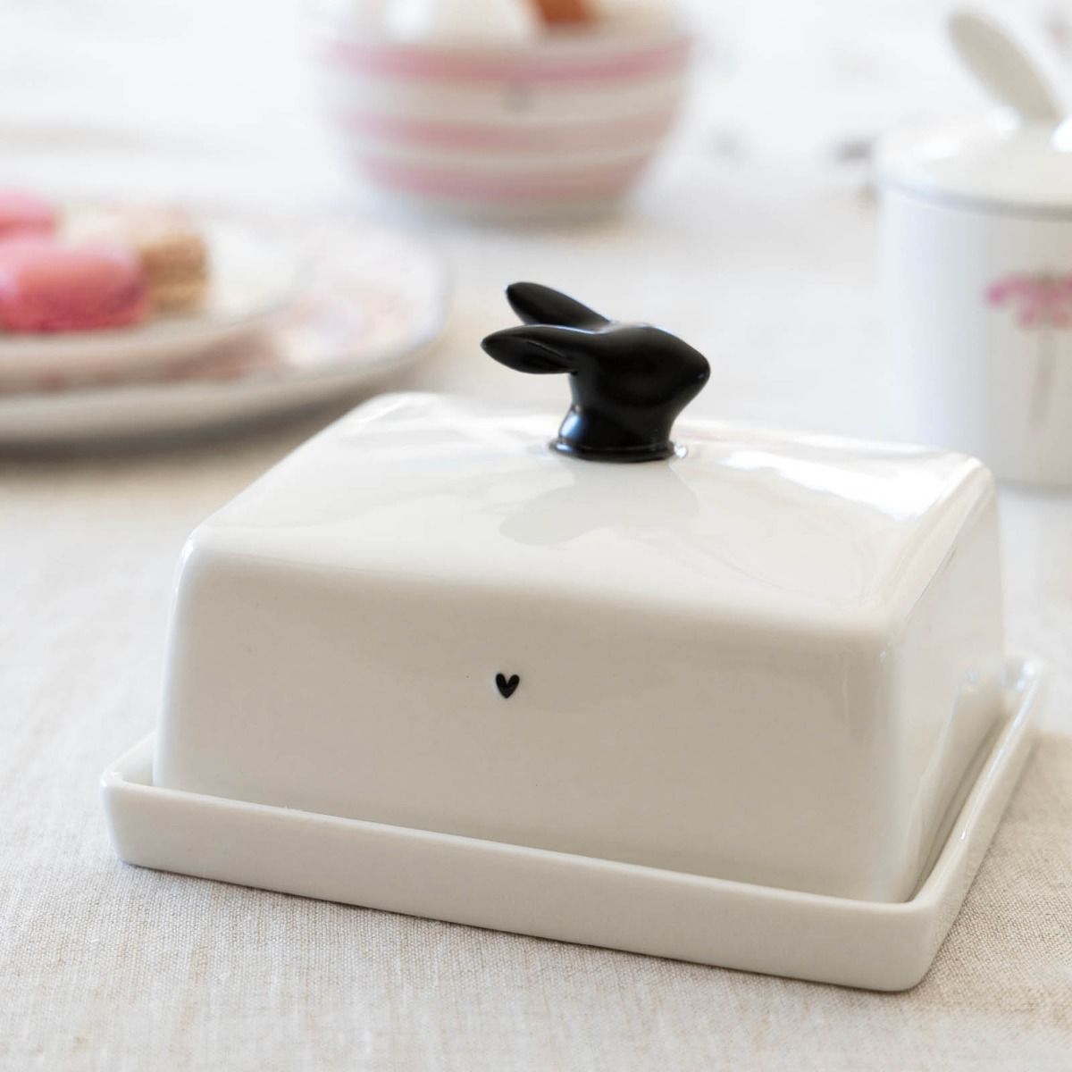 Beurrier Lapin noir - Bastion Collections