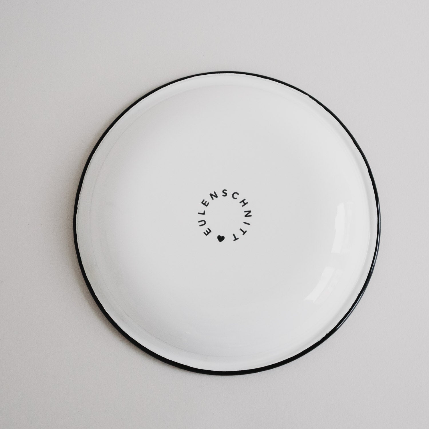 Enamel Breakfast plate heart - Eulenschnitt