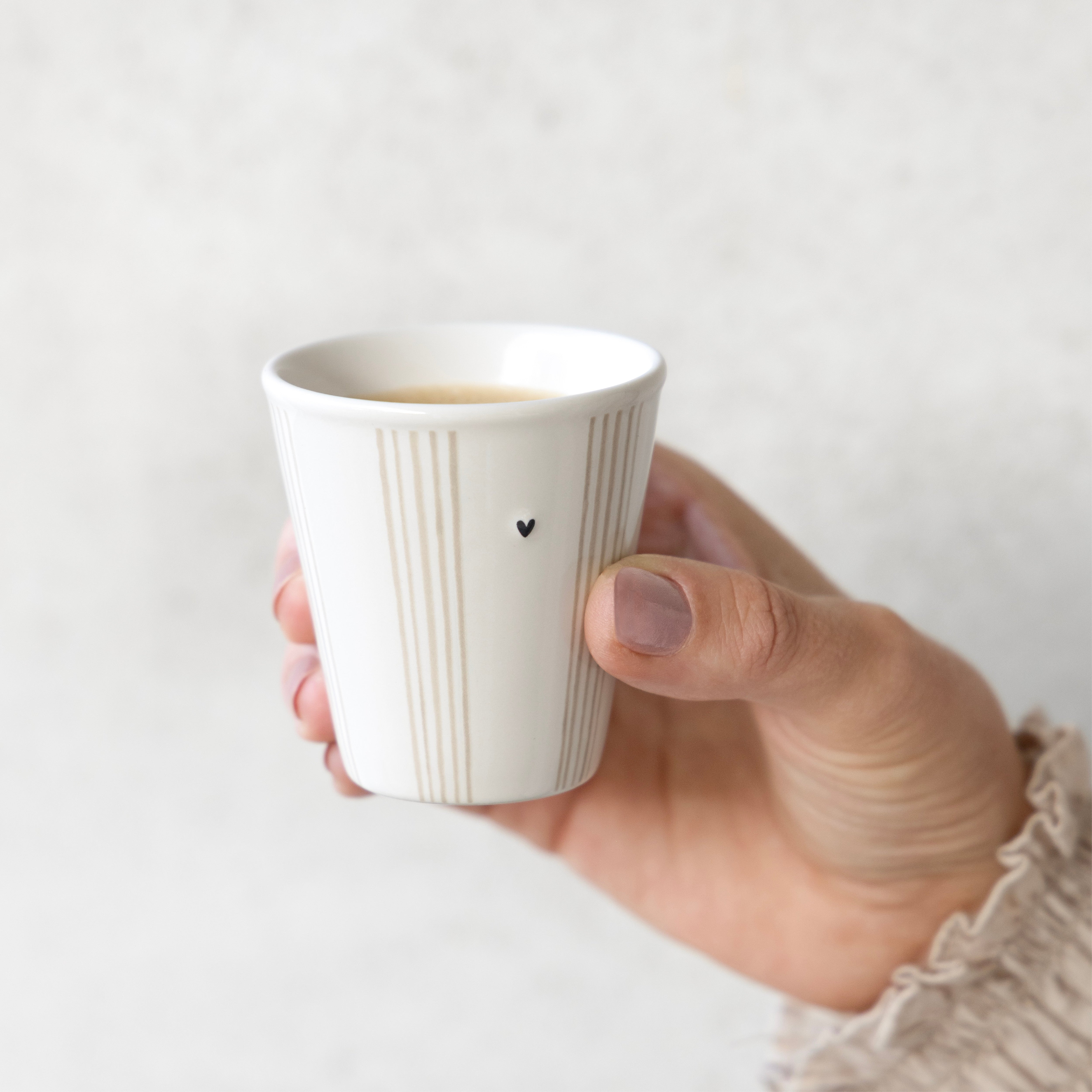 Espressobecher "small stripes" beige - Bastion Collections