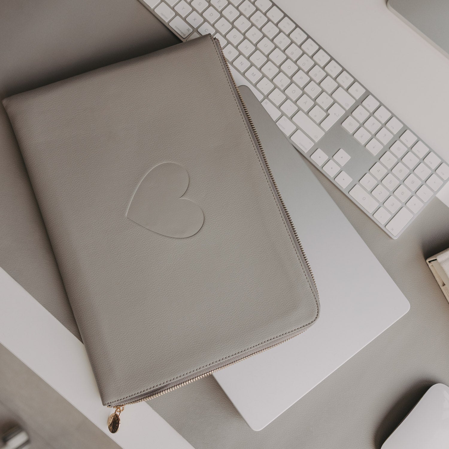 Laptoptasche Herz grau - Eulenschnitt