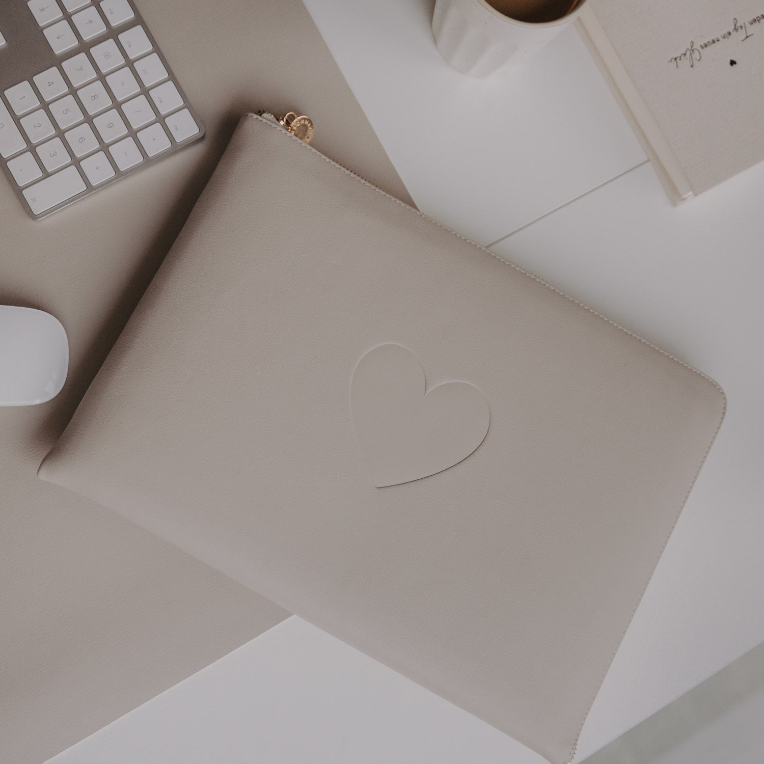 Laptoptasche Herz taupe - Eulenschnitt