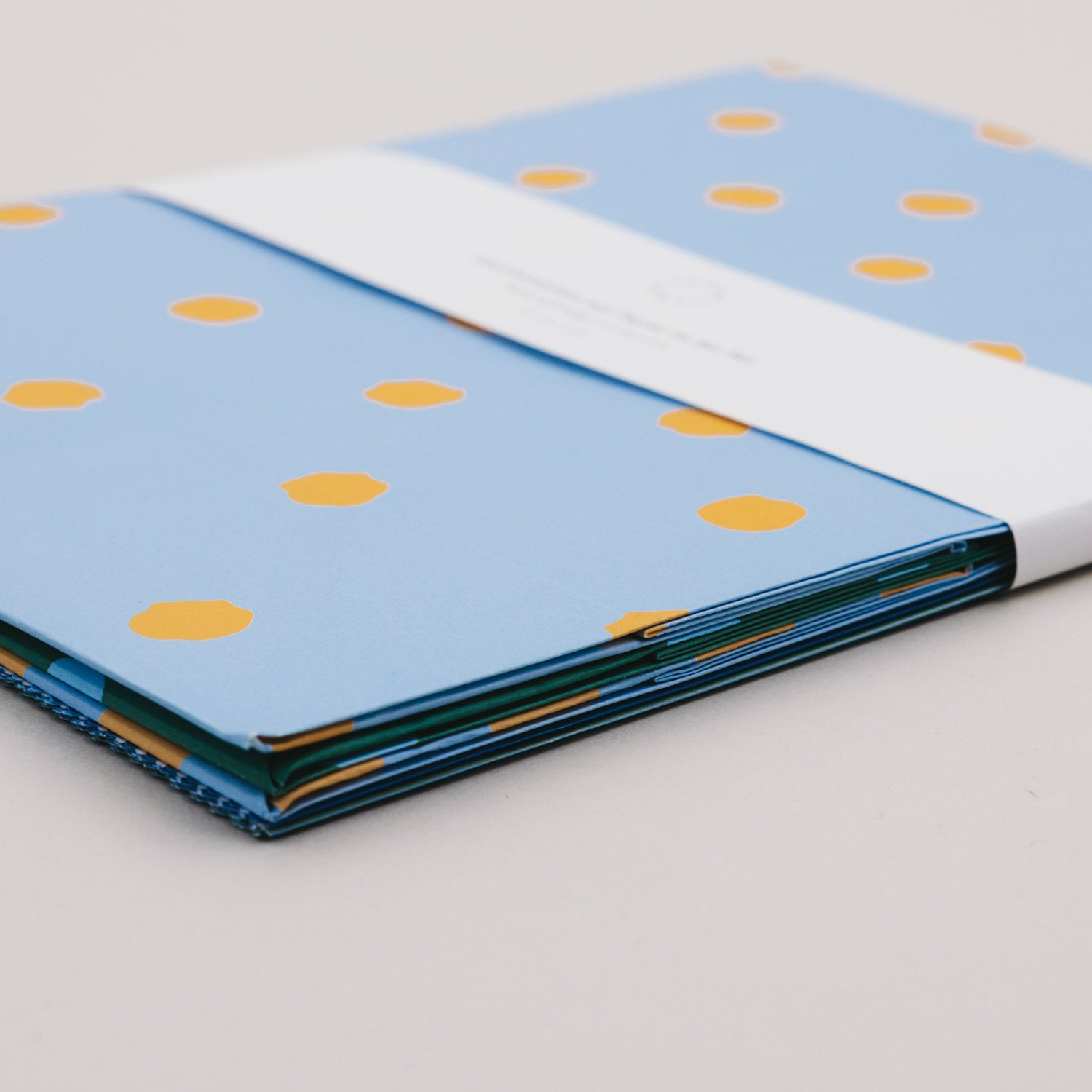Papiertüten Streifen & Punkte blau mittel 6er Set - Eulenschnitt