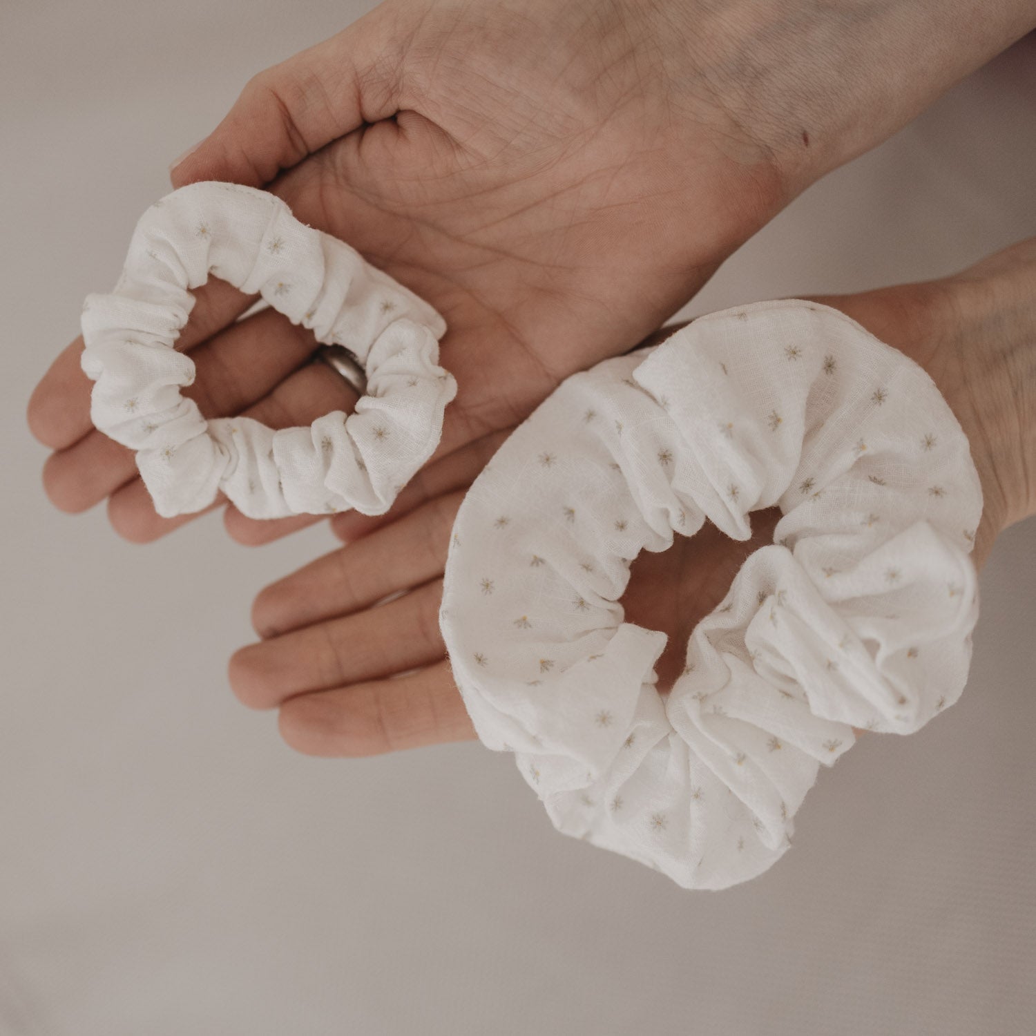 Scrunchies Blumen 2er Set - Eulenschnitt