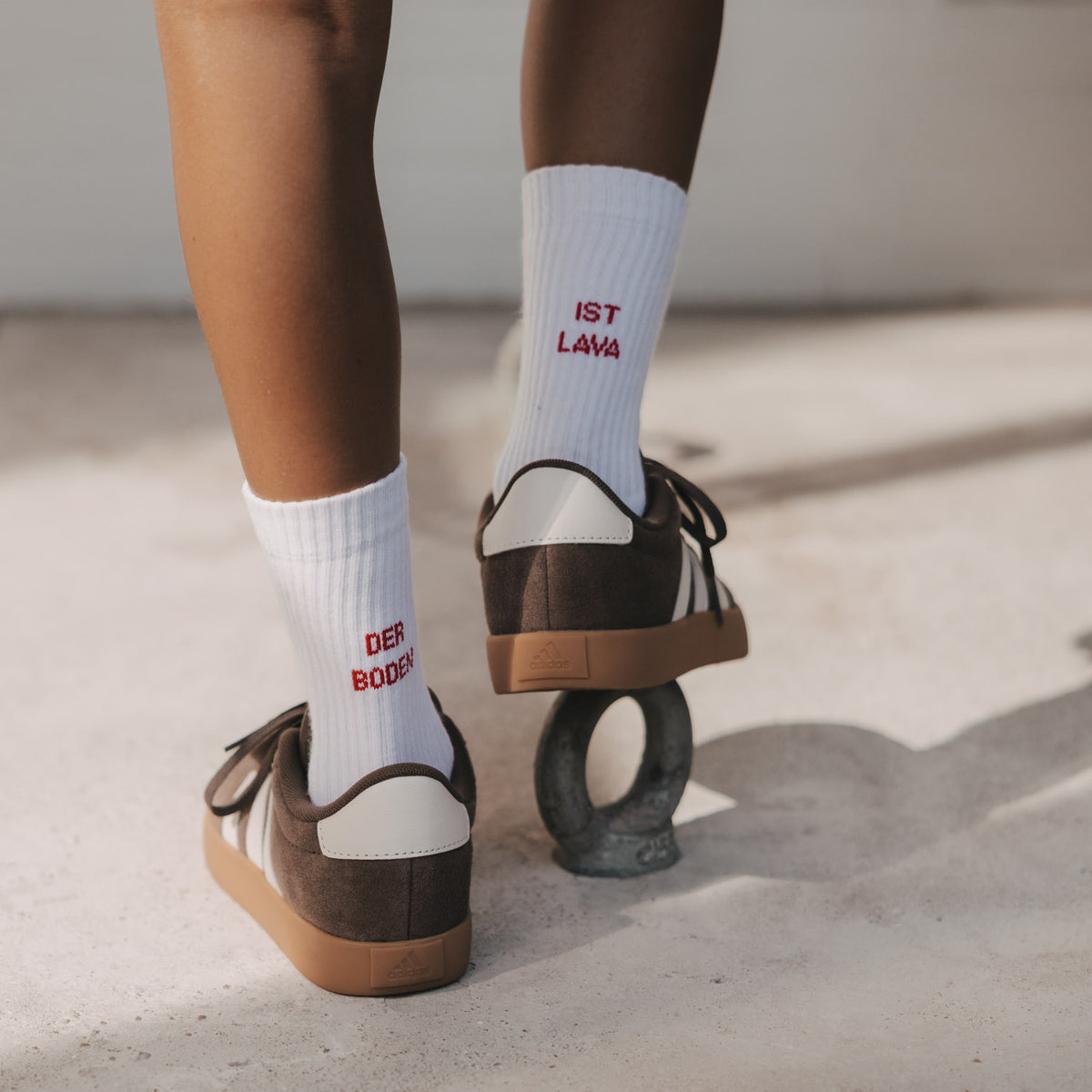 Chaussettes enfant "Der Boden ist Lava" blanc 23-26 - Eulenschnitt (Image 5)
