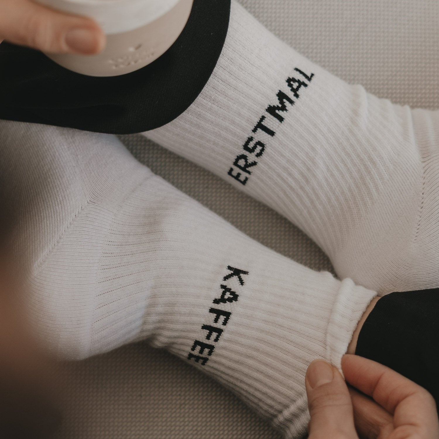 Chaussettes "Erstmal Kaffee" blanches 43-46 - Eulenschnitt