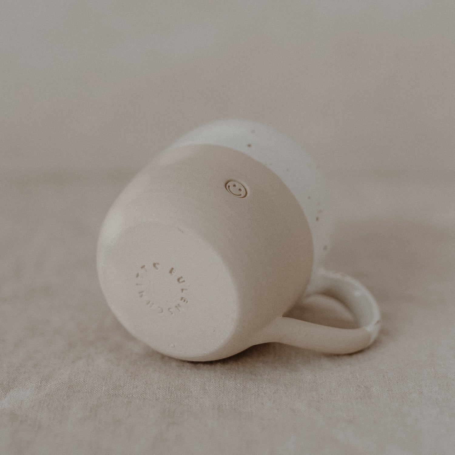 Kleine Steingut Cappuccinotasse Smiley – handgemacht - Eulenschnitt