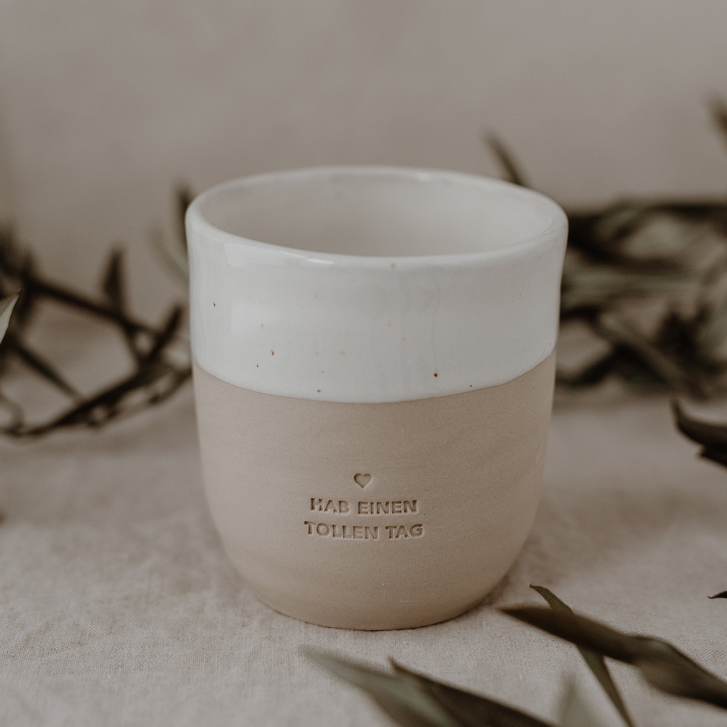 Stoneware mug "HAB EINEN TOLLEN TAG" – handmade - Eulenschnitt