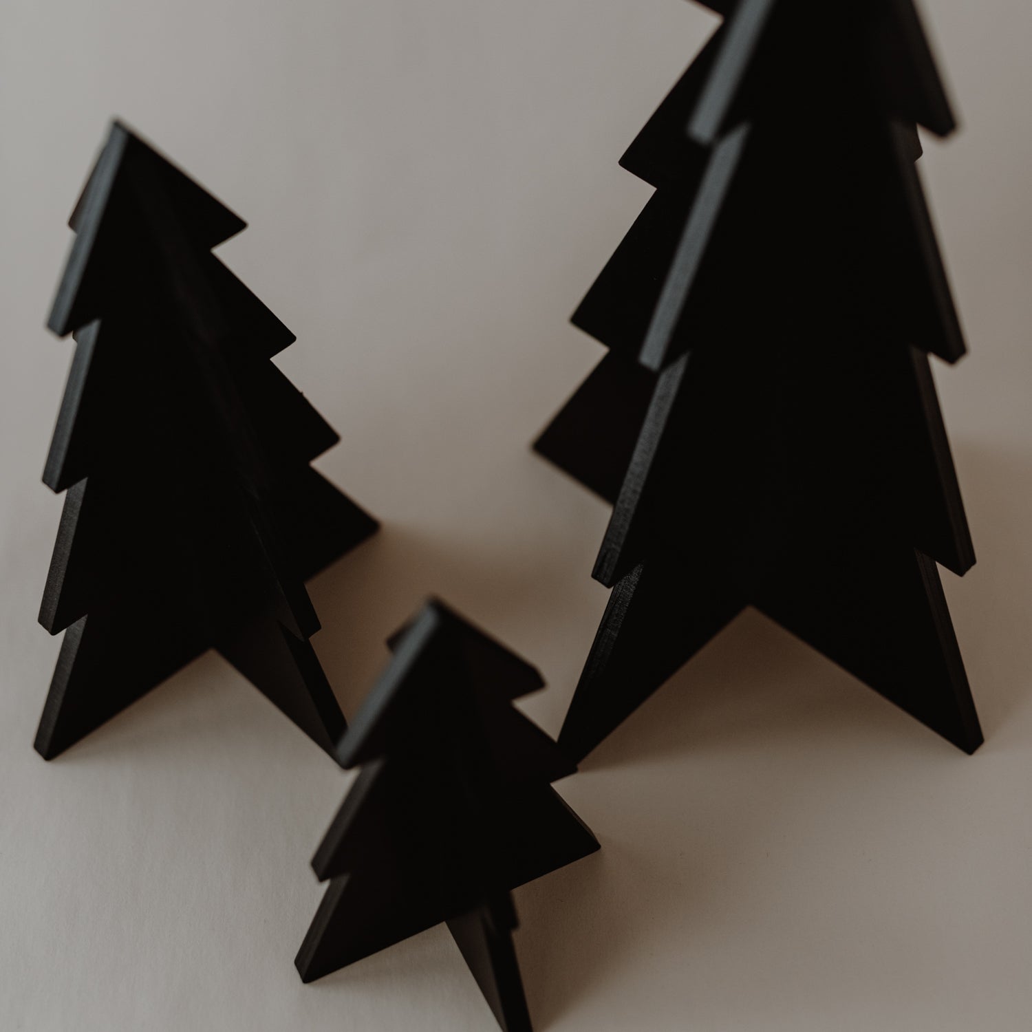 Sapins de Noël en bois noir set de 3 - Eulenschnitt