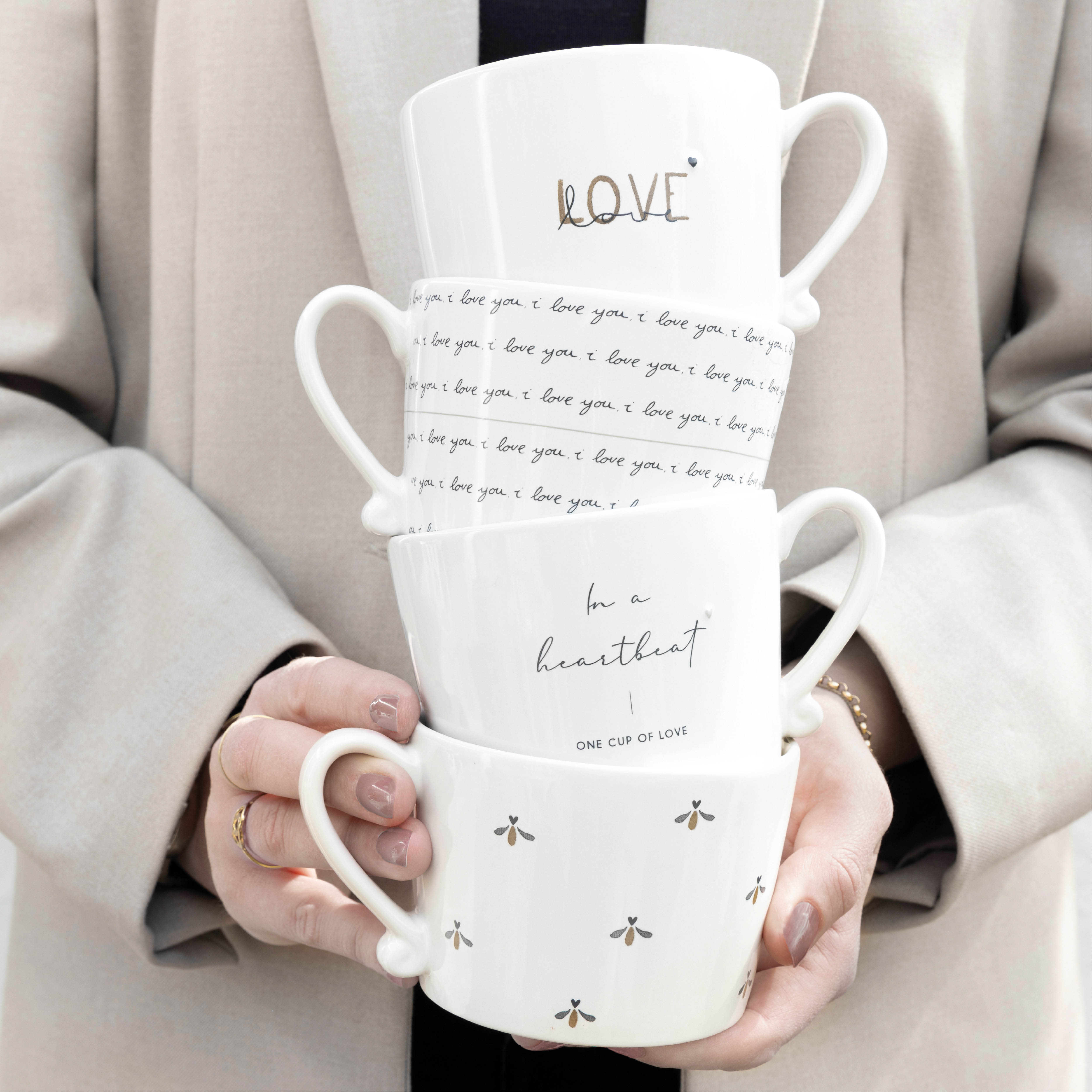 Tasse "Dancing heart" grande caramel - Bastion Collections