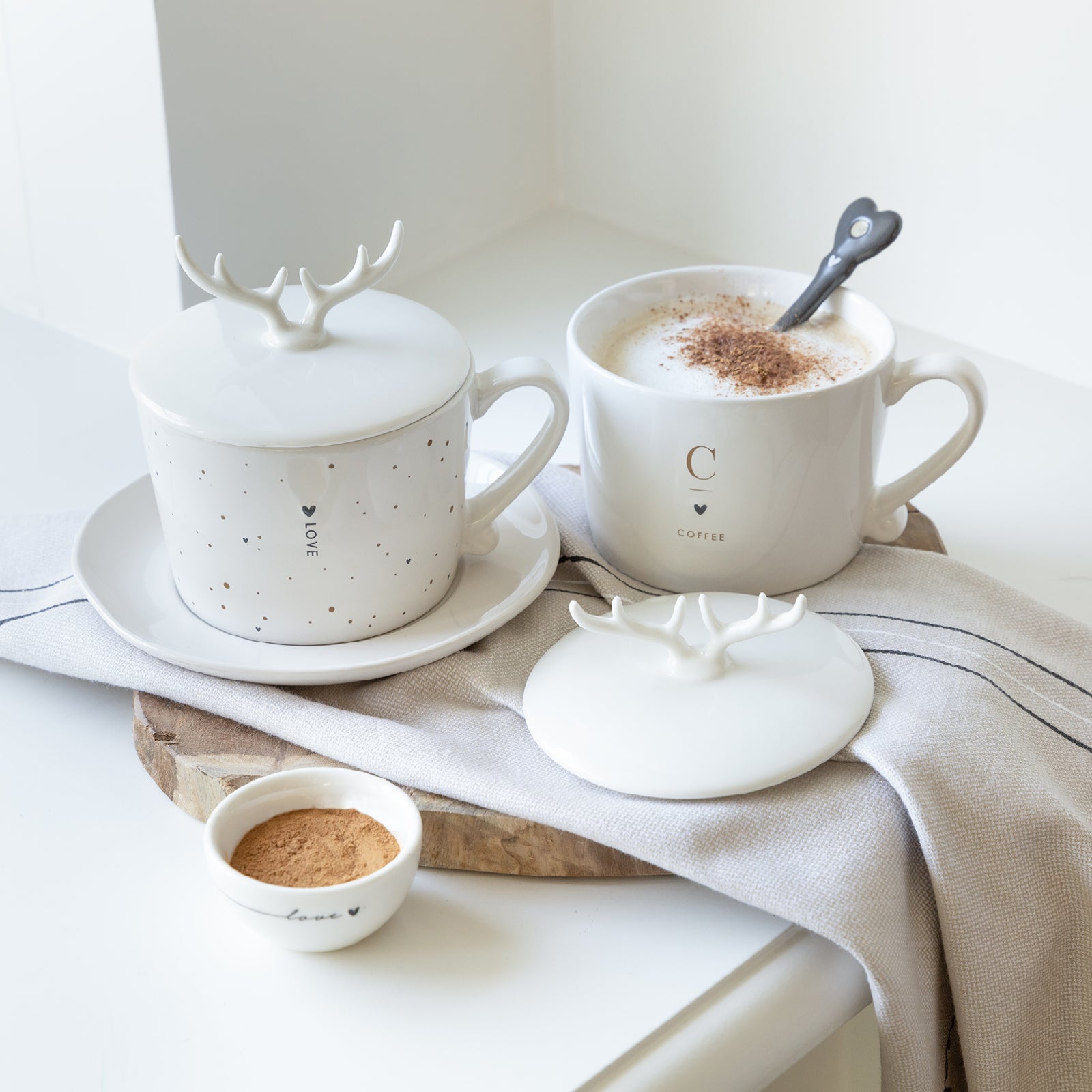 Tazza "Love and little dots" caramello grande - Bastion Collections