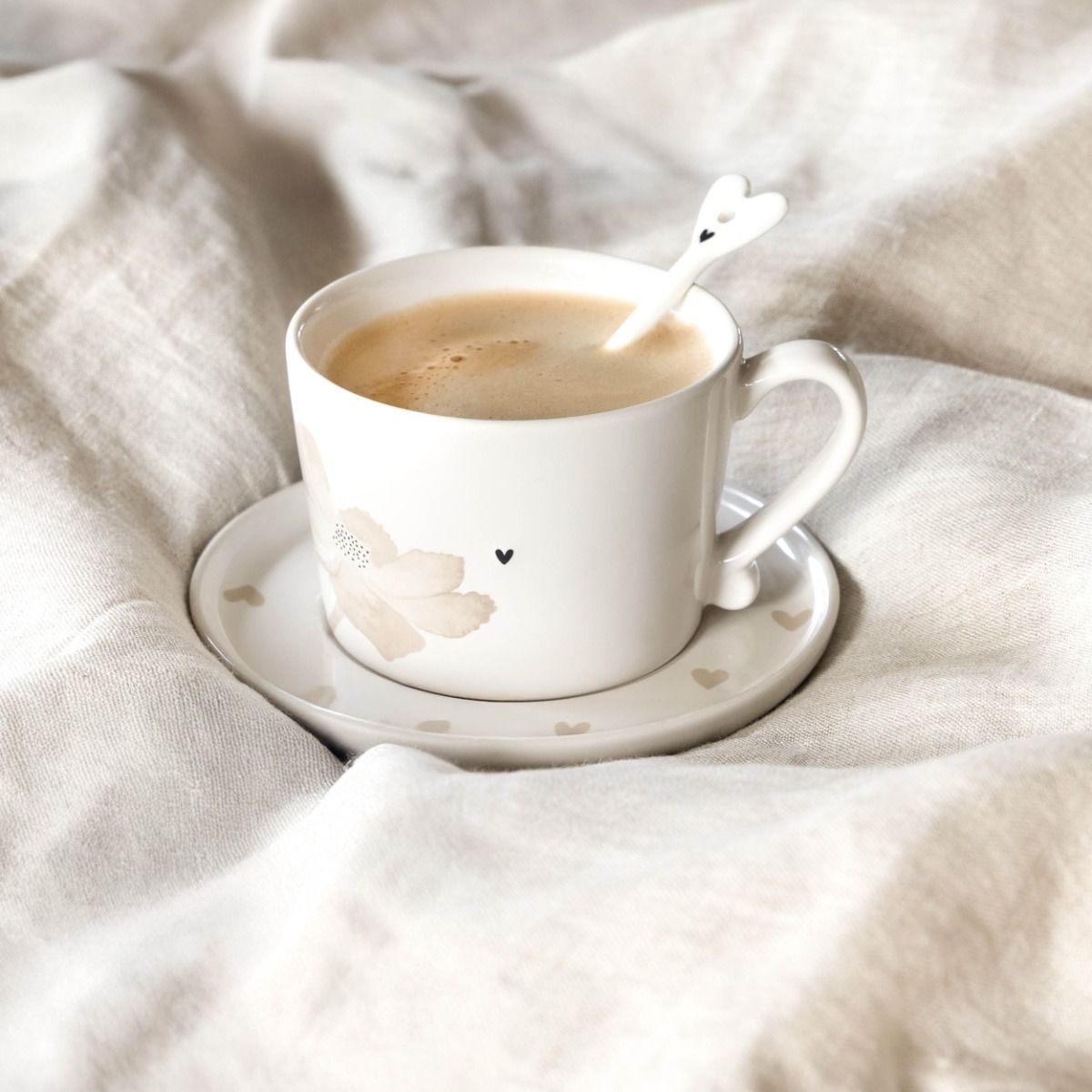 Cup "moments of love" large beige - Bastion Collections