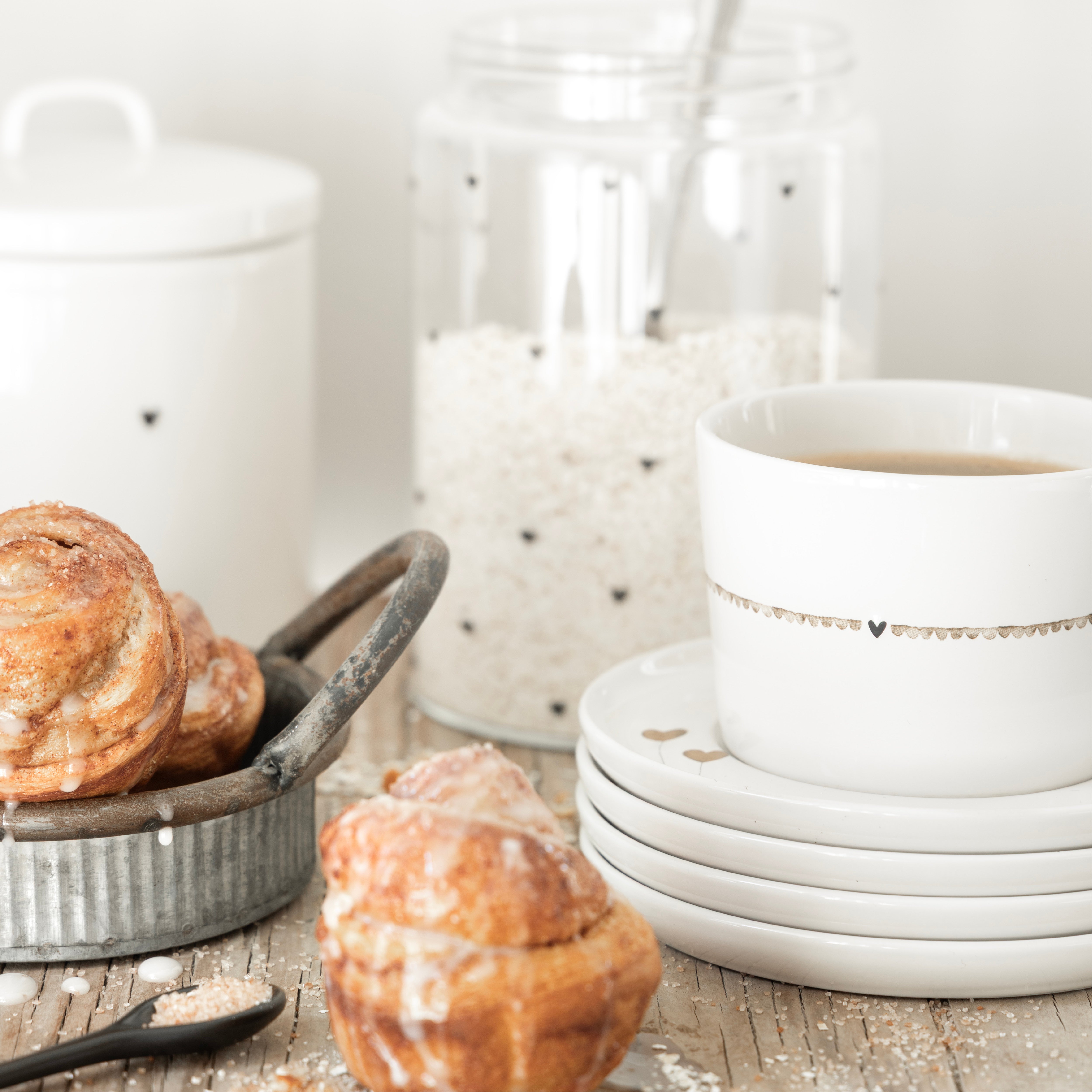 Unterteller "hearts in bloom" braun - Bastion Collections