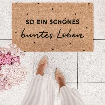 Zerbino con scritta "SO EIN SCHÖNES buntes Leben" 75x45cm – cocco - Eulenschnitt