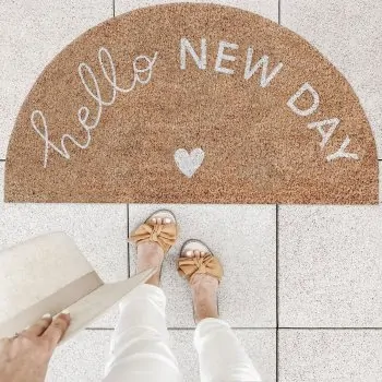 Doormat with text "hello NEW DAY" 98x50cm – coconut - Eulenschnitt