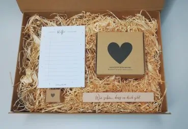 Gift Box Birthday "Zum Geburtstag" - Jinny Joes - Article Picture 1